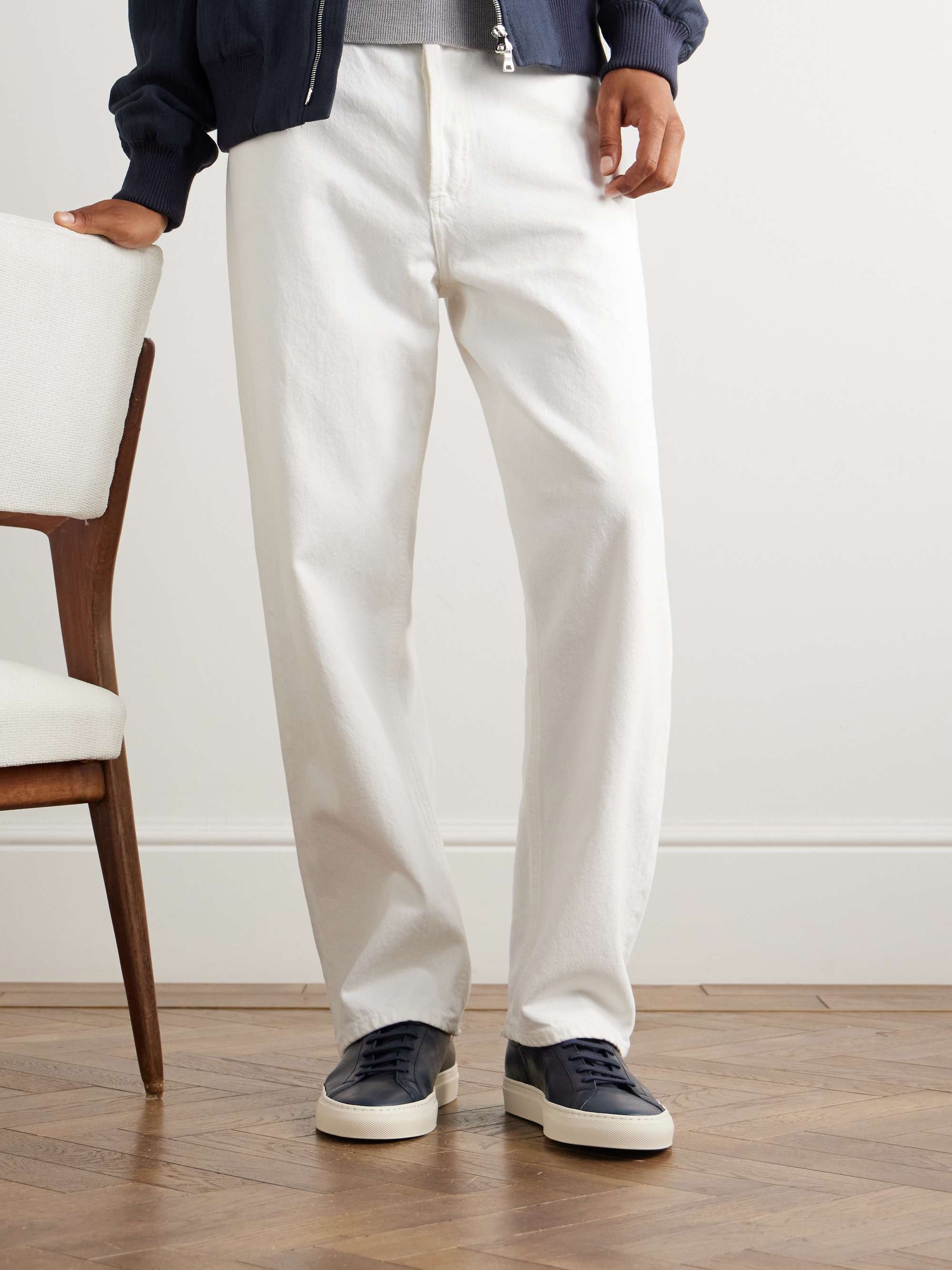 COMMON PROJECTS