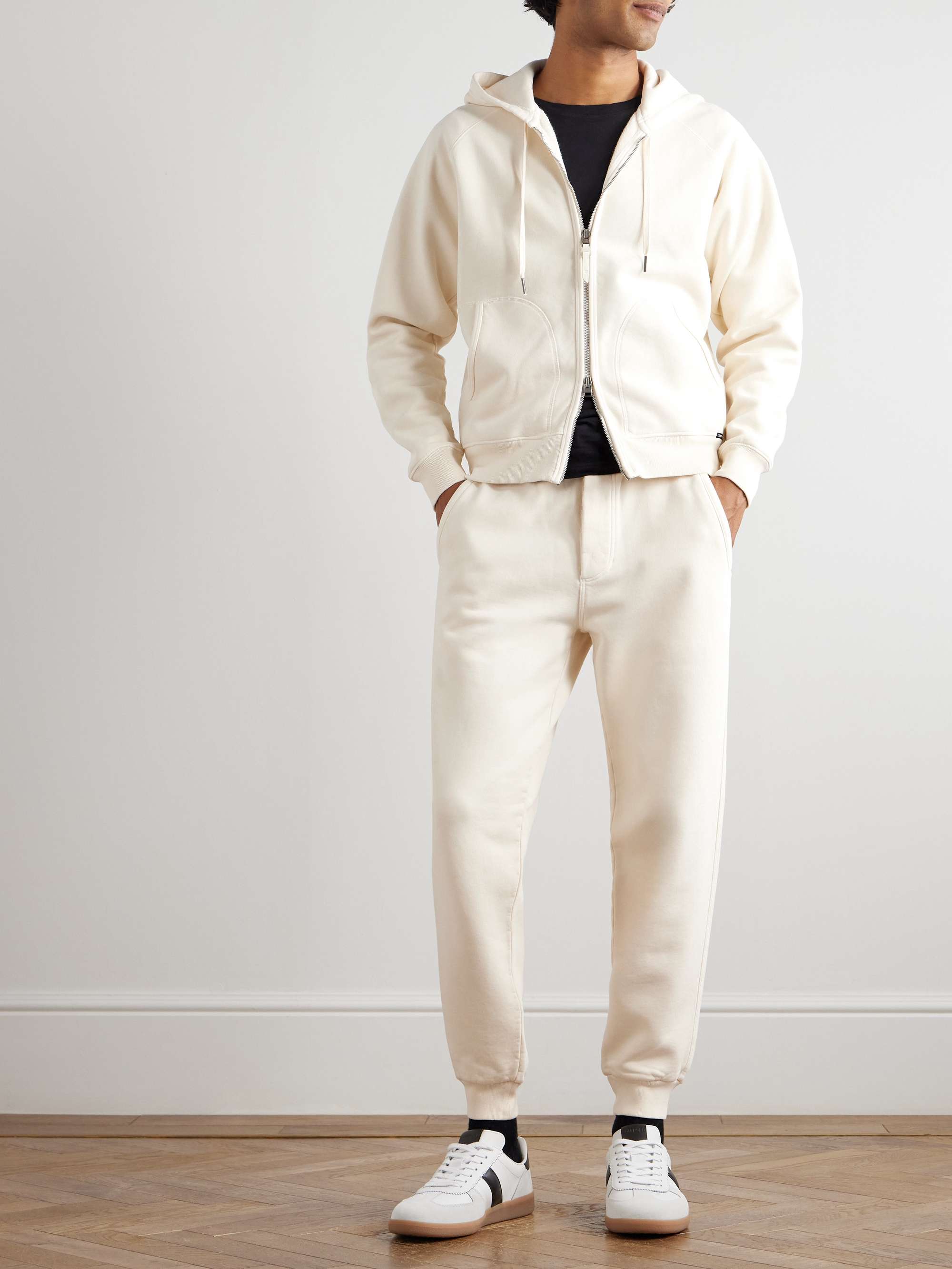 TOM FORD