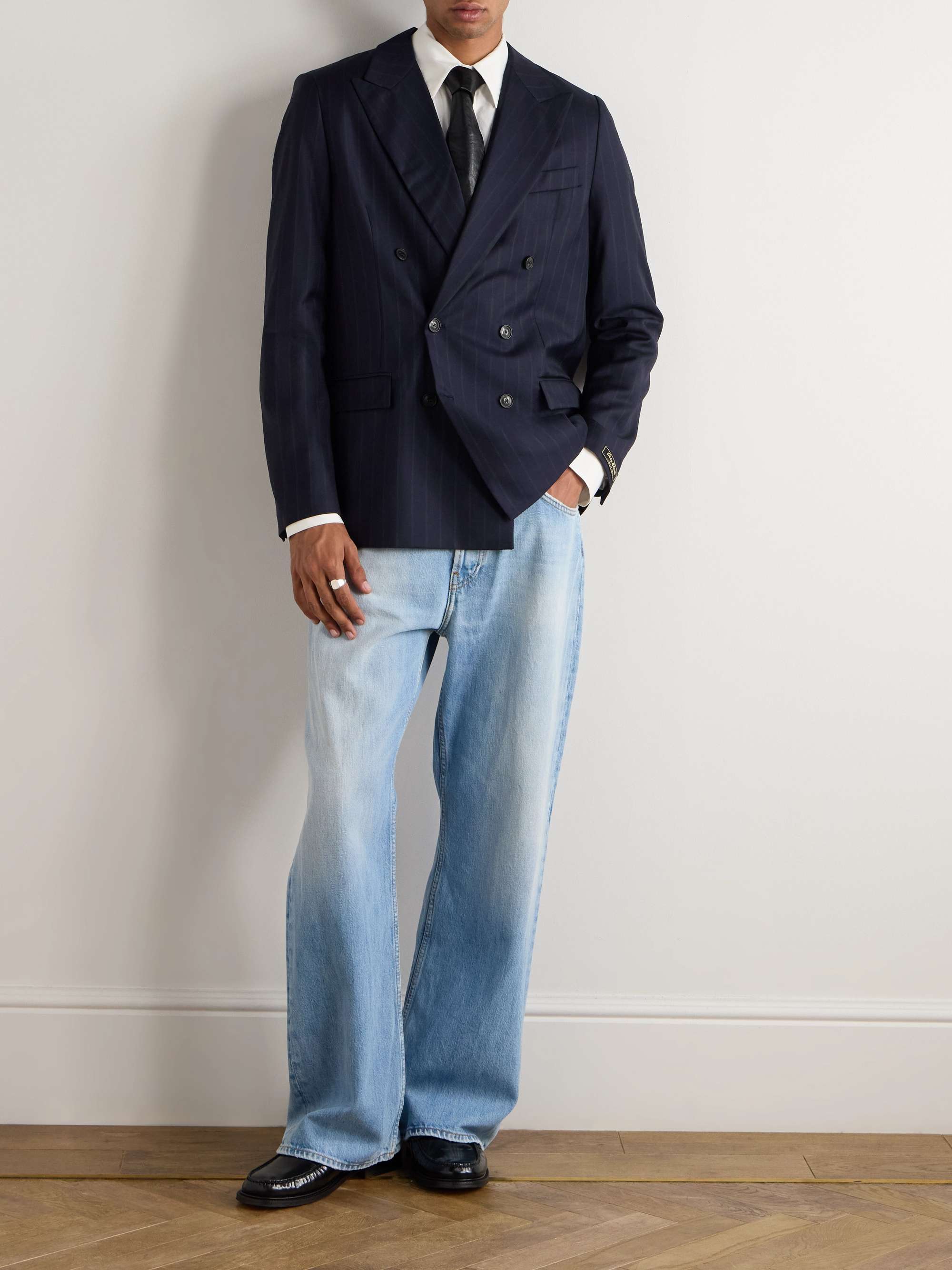 A KIND OF GUISE