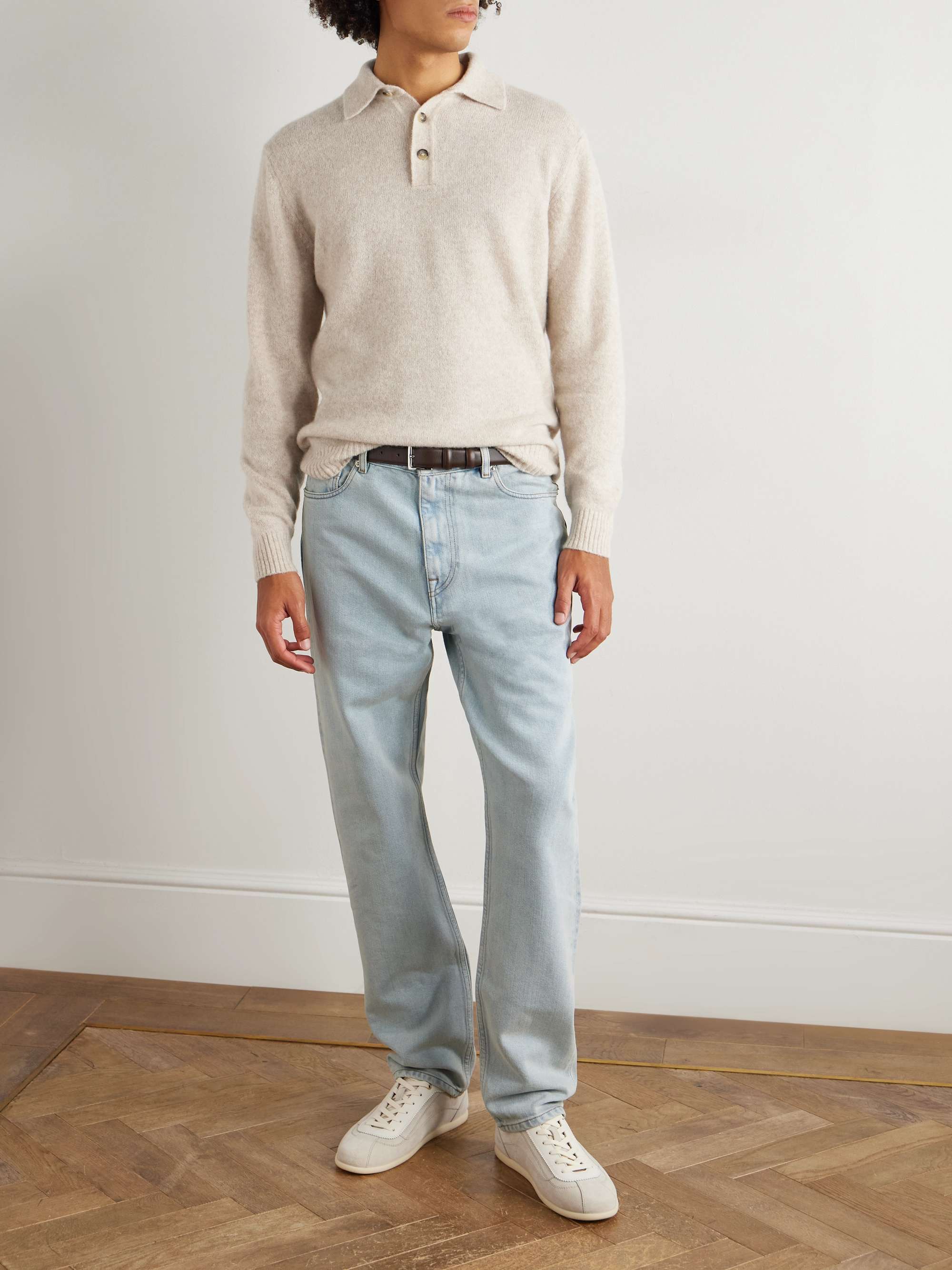 THOM SWEENEY