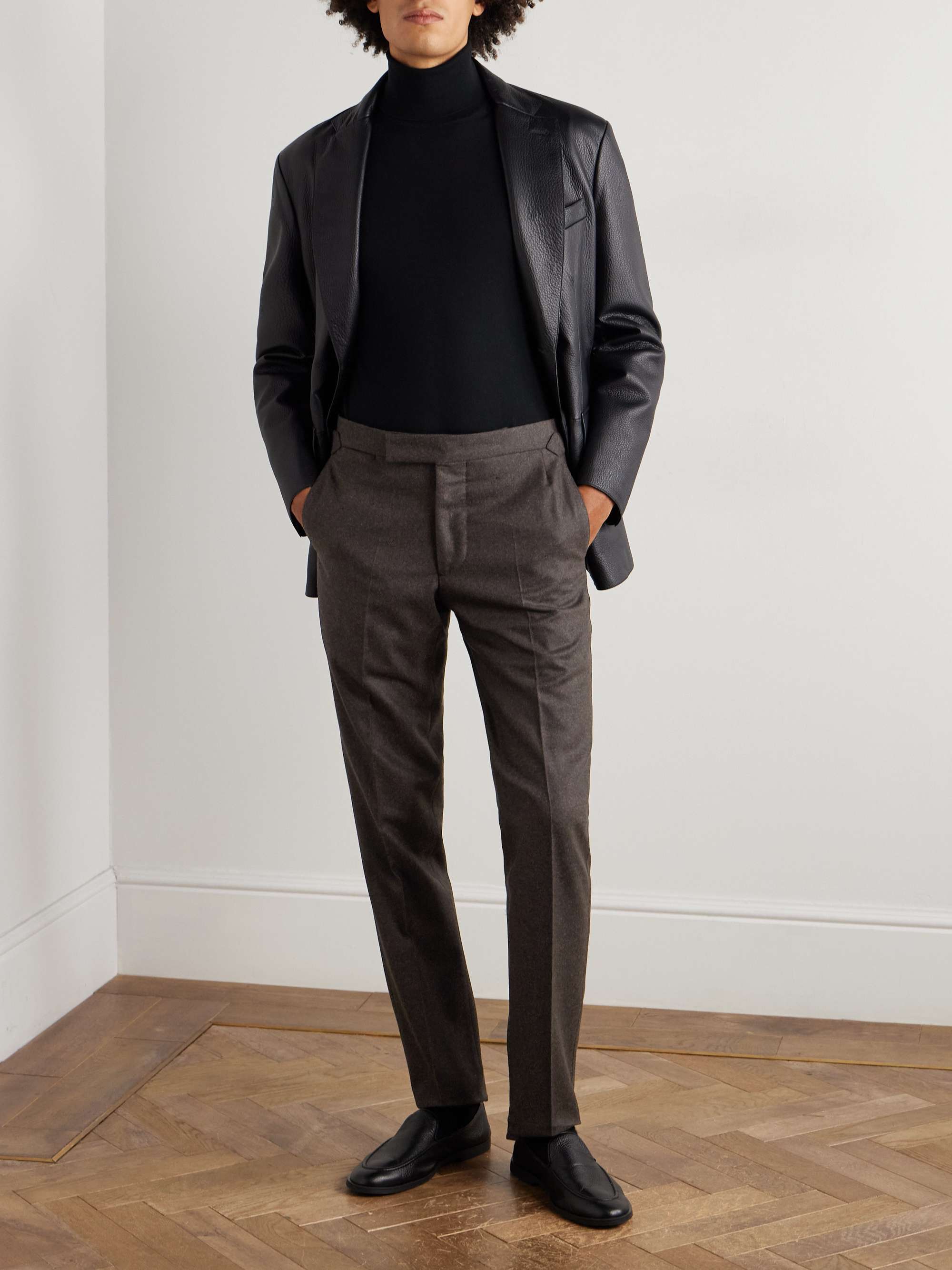 THOM SWEENEY