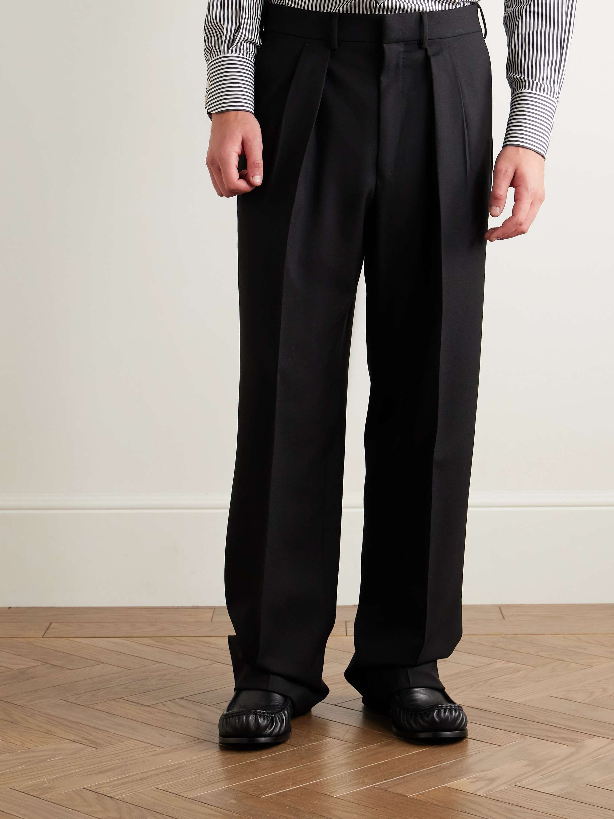 TOM FORD
