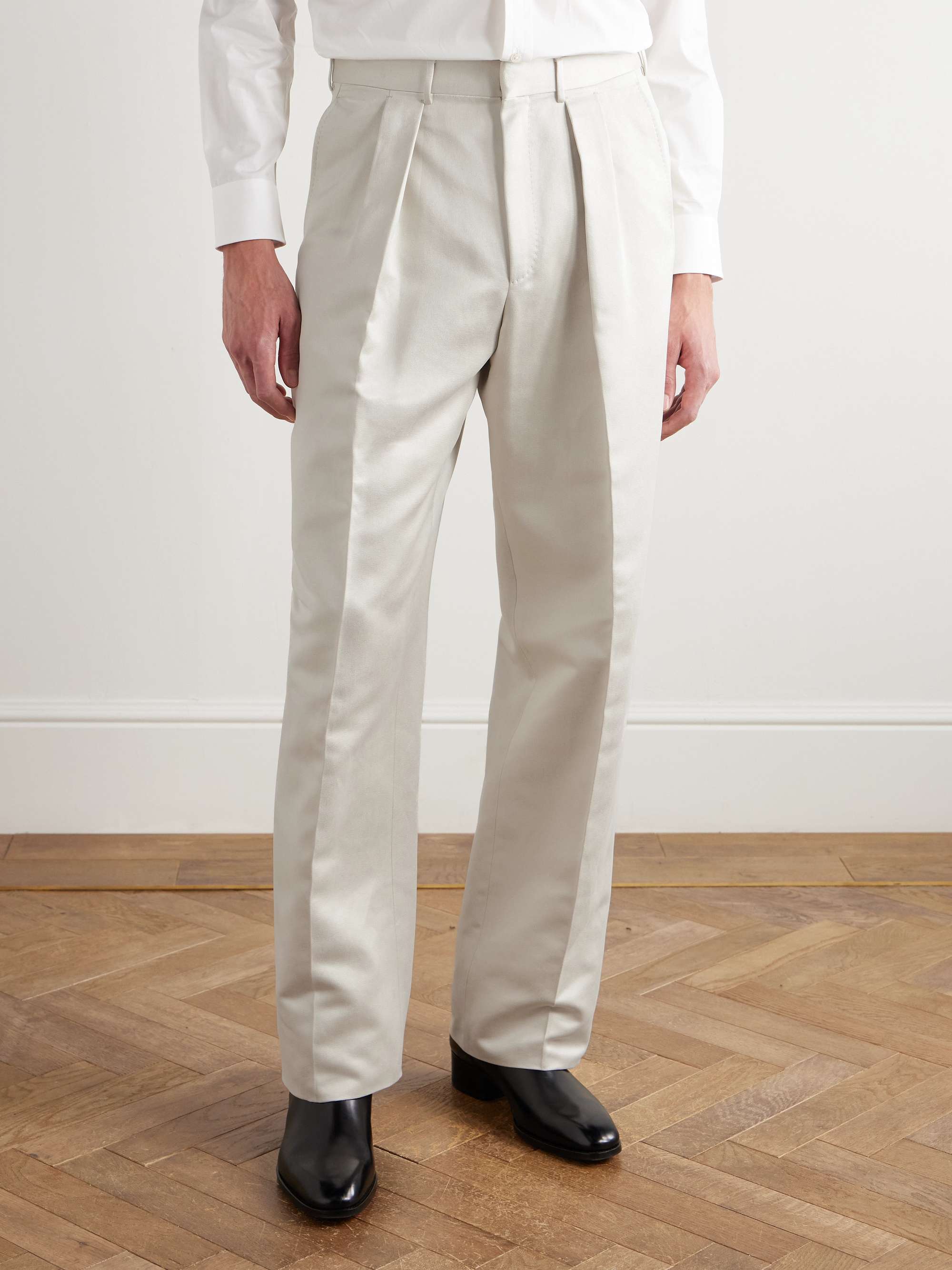 TOM FORD