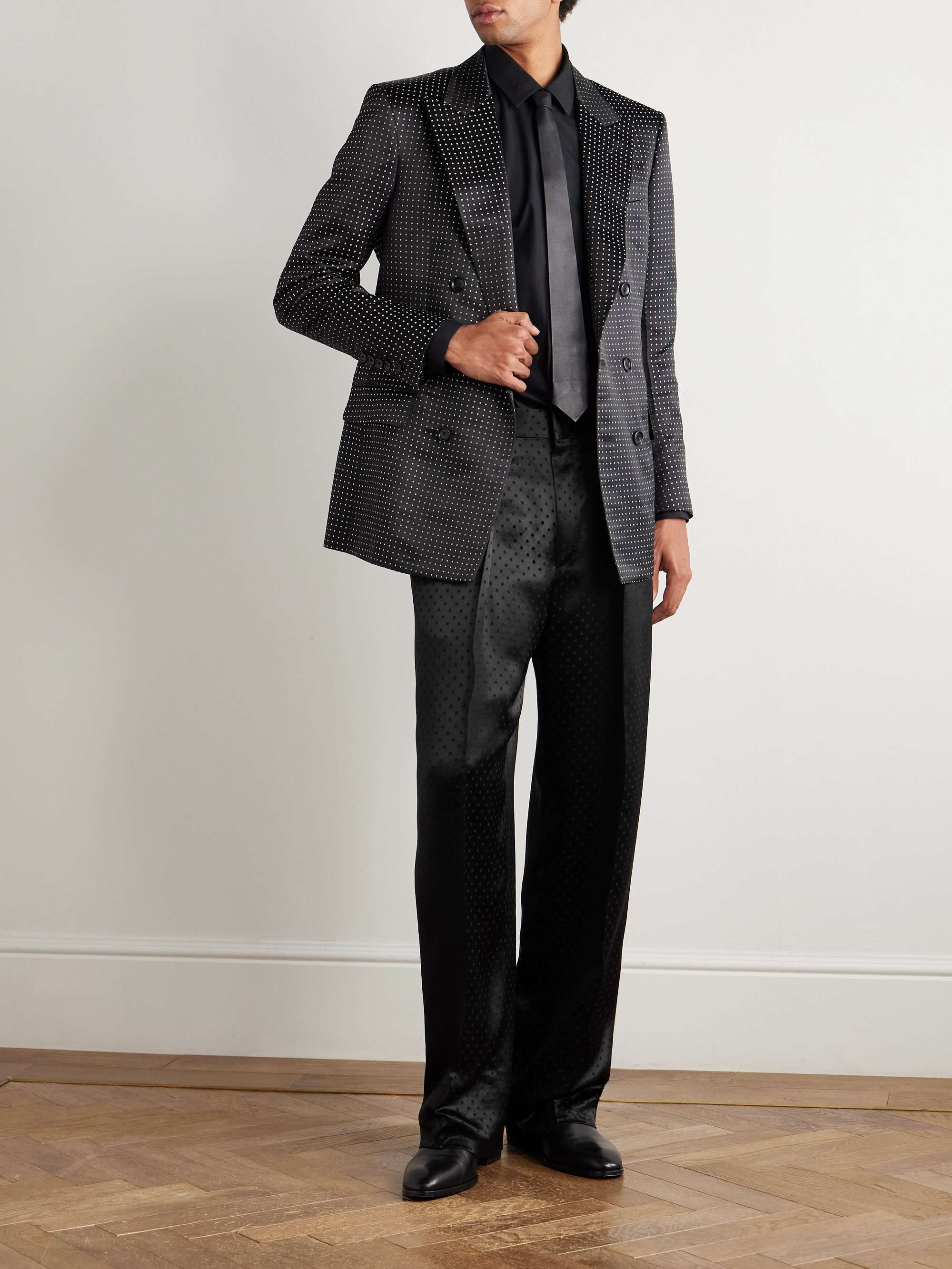 TOM FORD