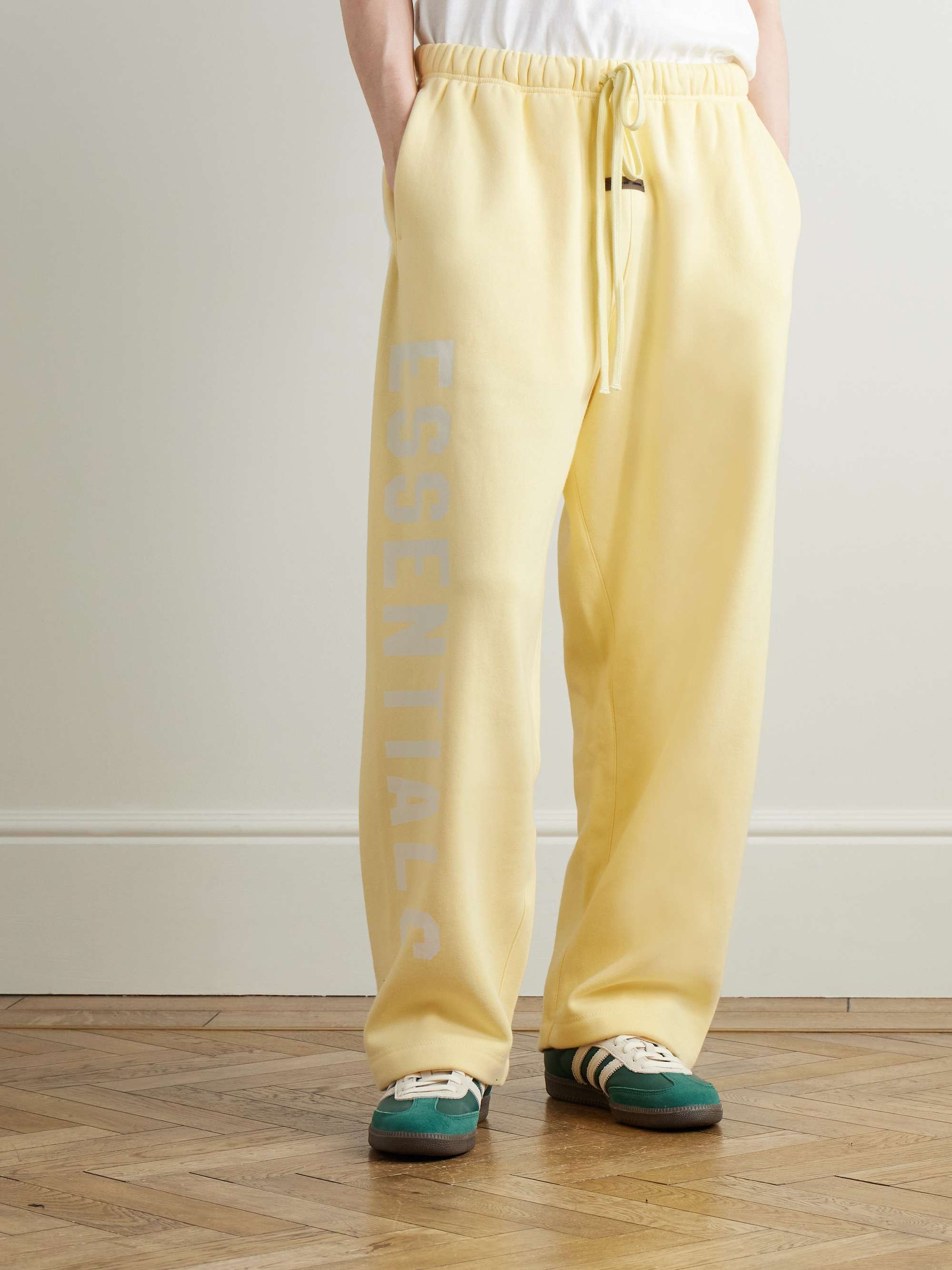 FEAR OF GOD ESSENTIALS