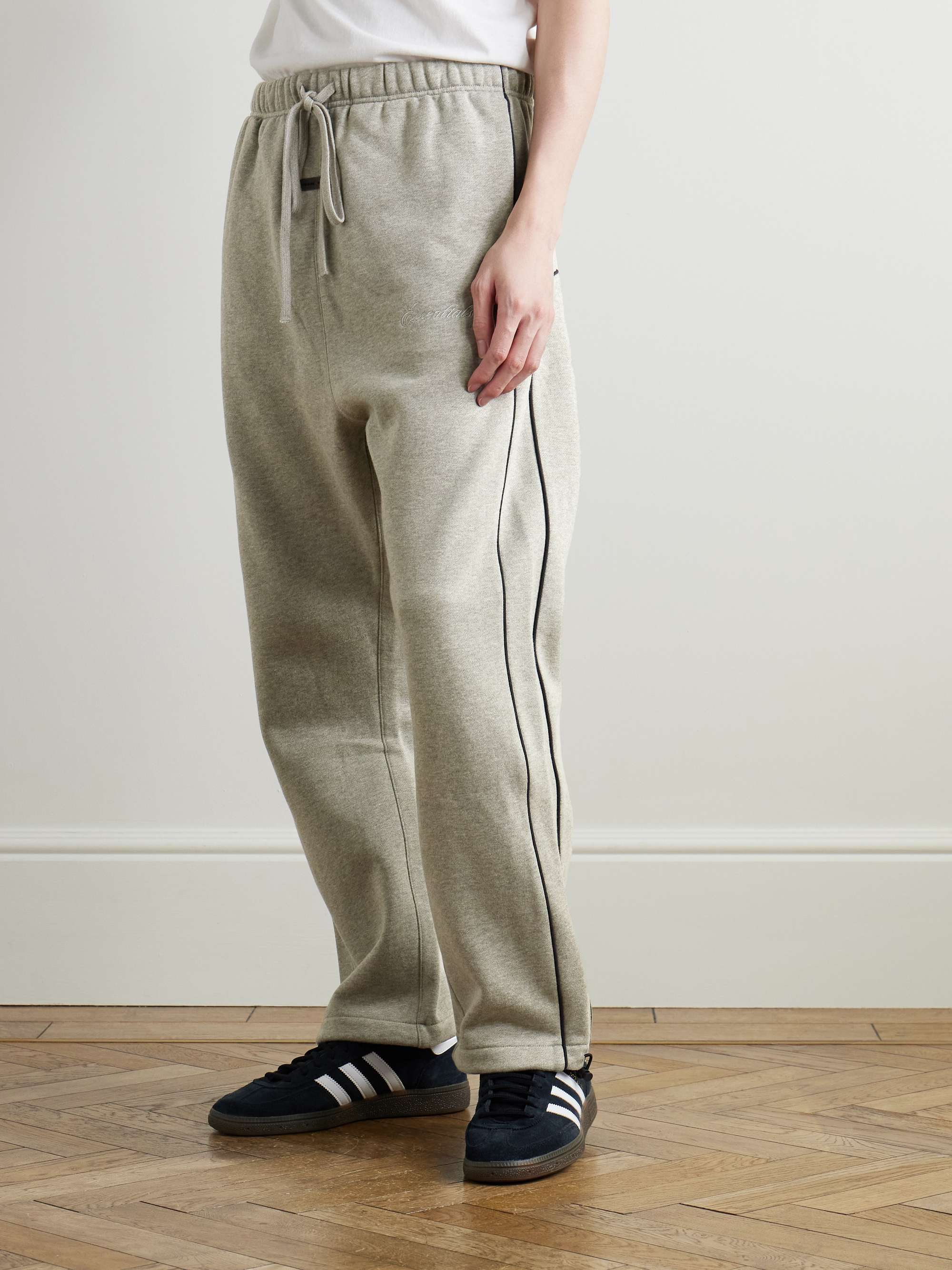 FEAR OF GOD ESSENTIALS