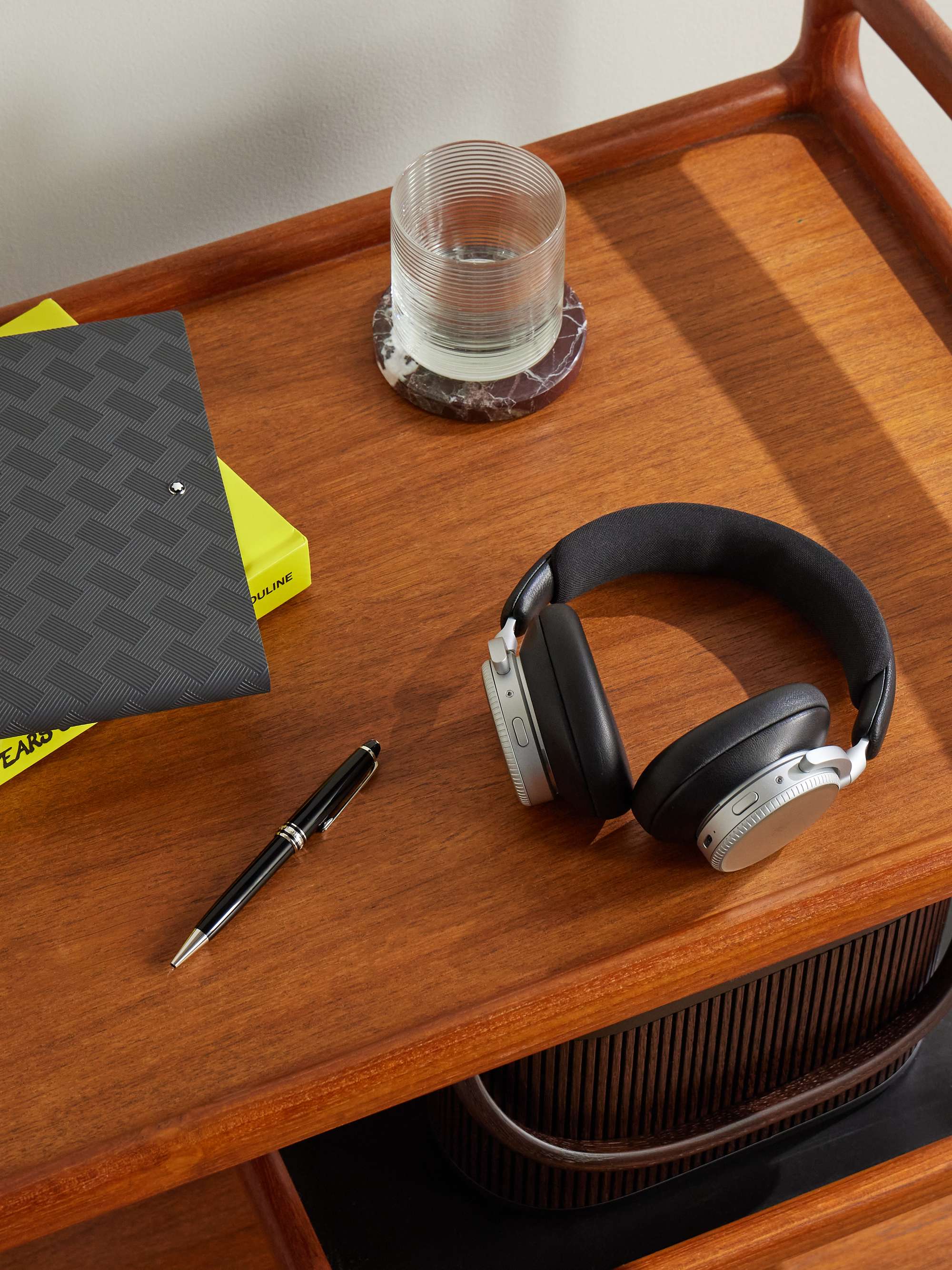 BANG & OLUFSEN
