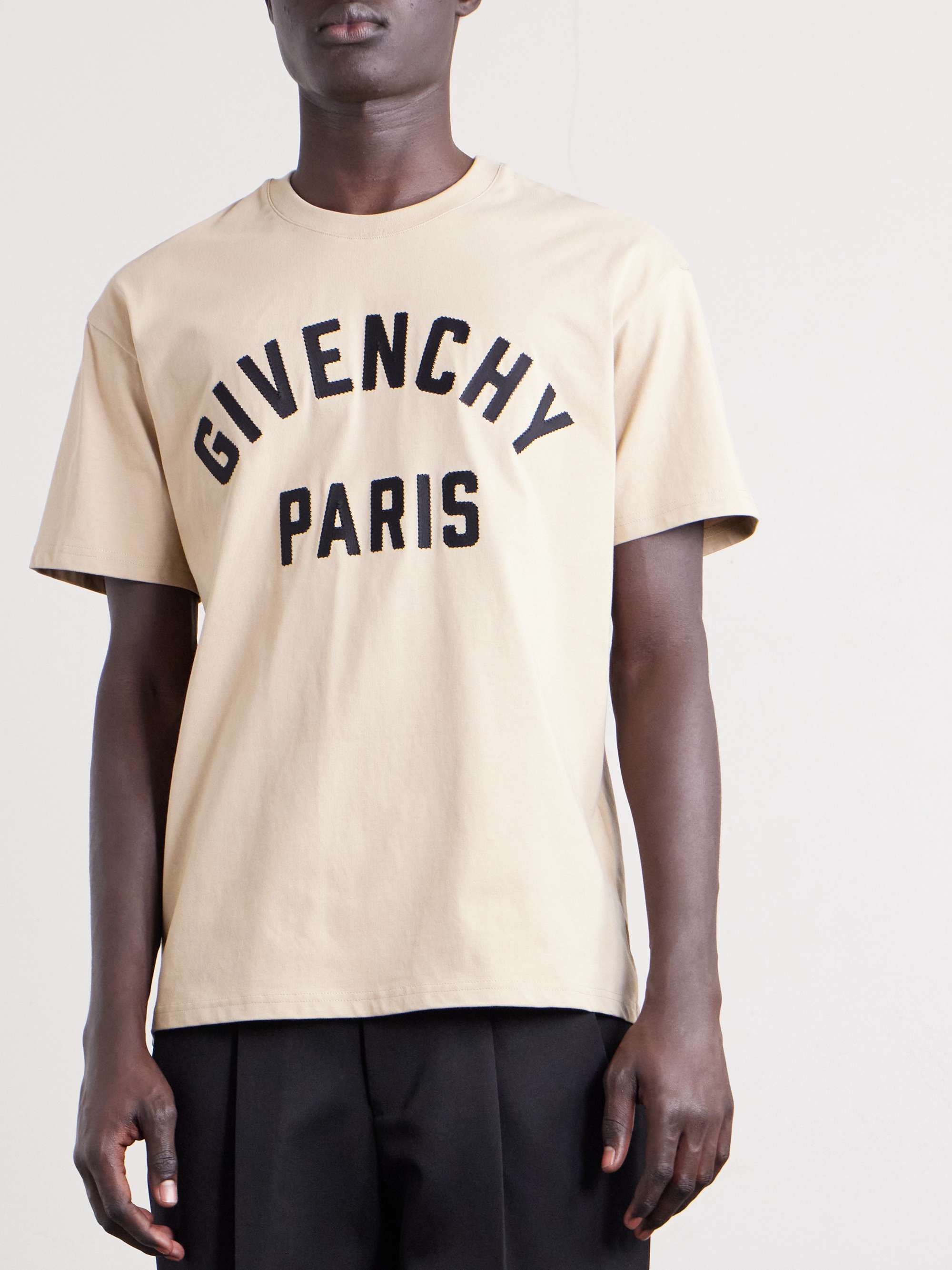 GIVENCHY