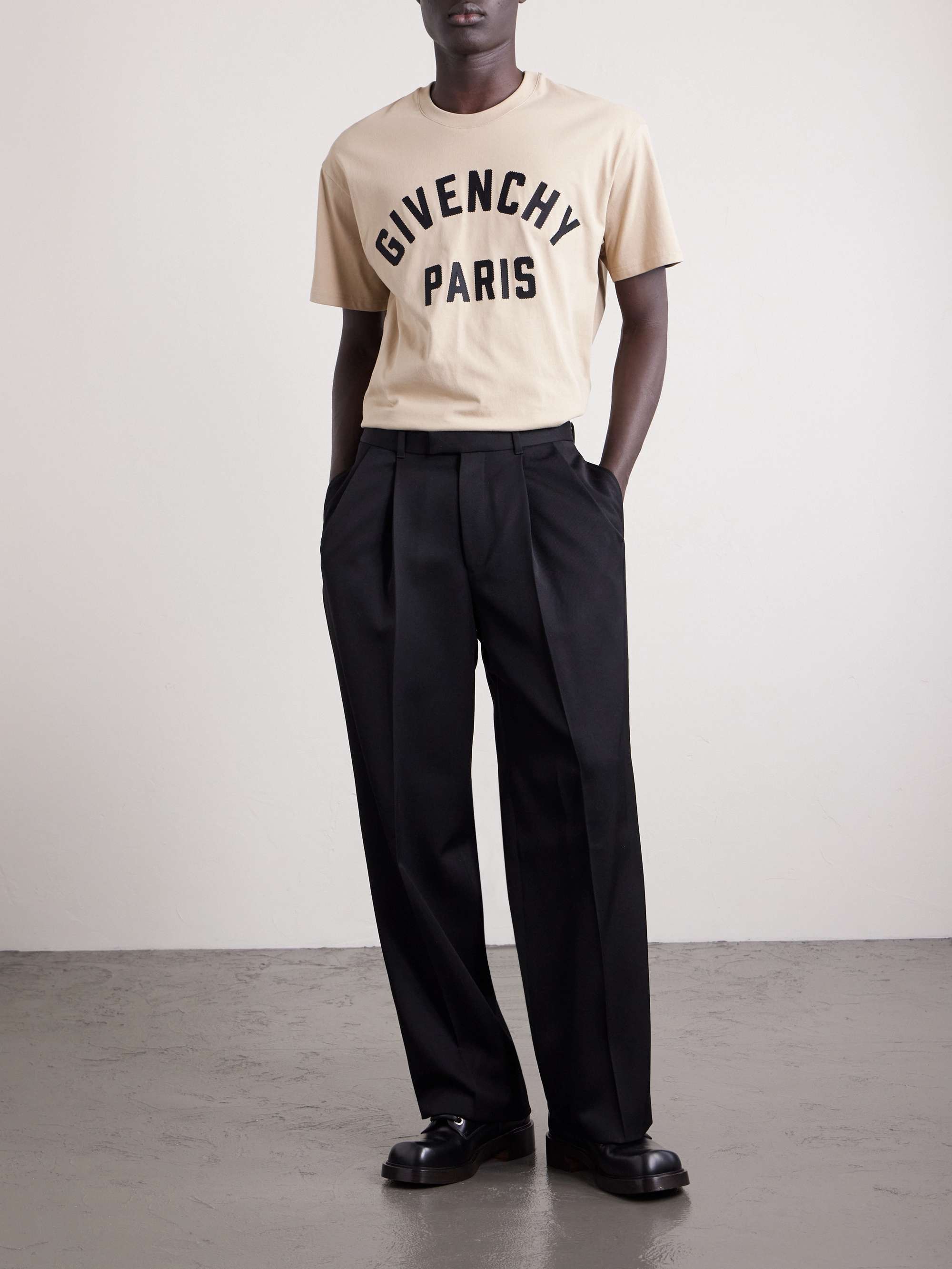 GIVENCHY
