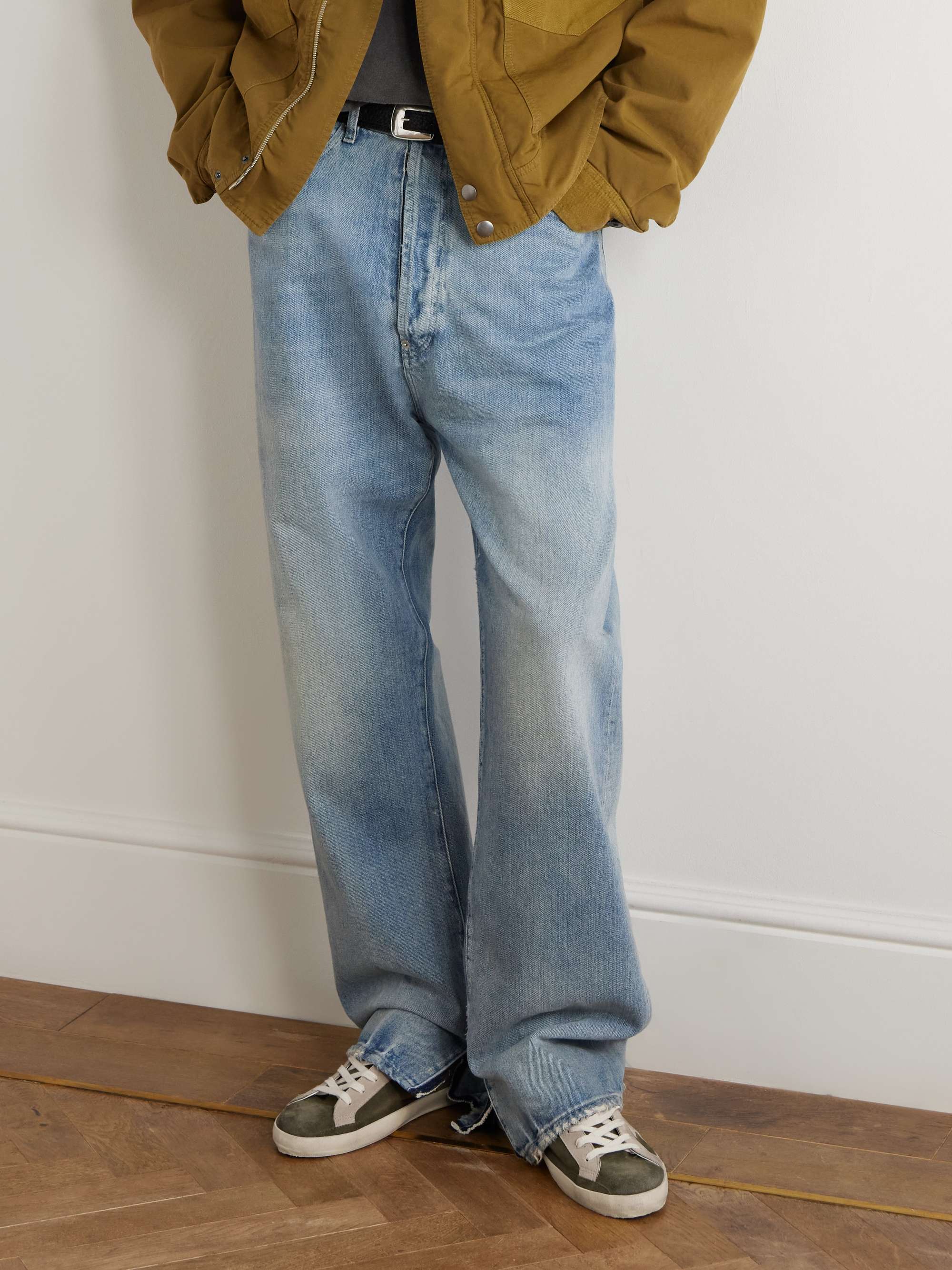 GOLDEN GOOSE