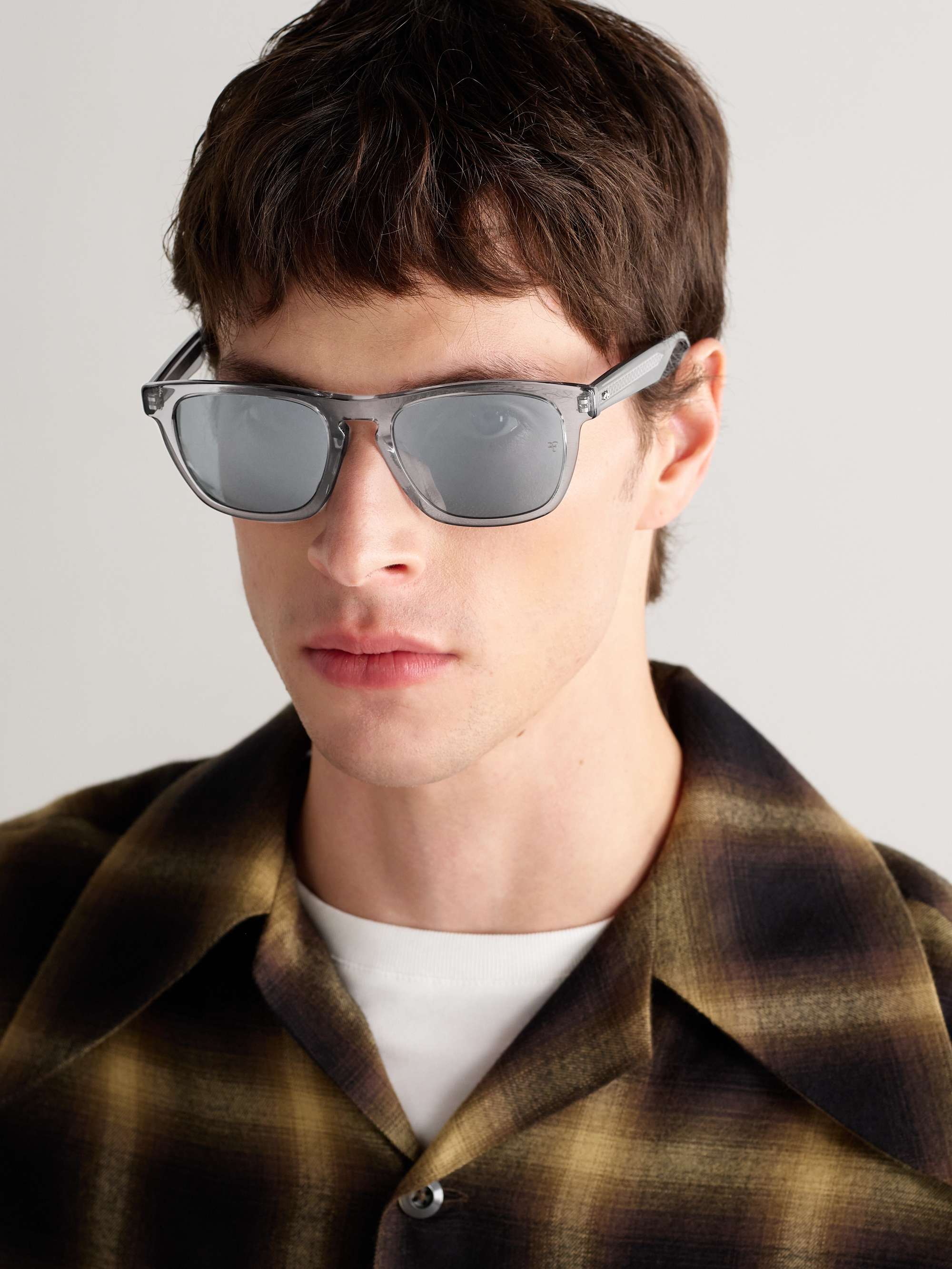 OLIVER PEOPLES