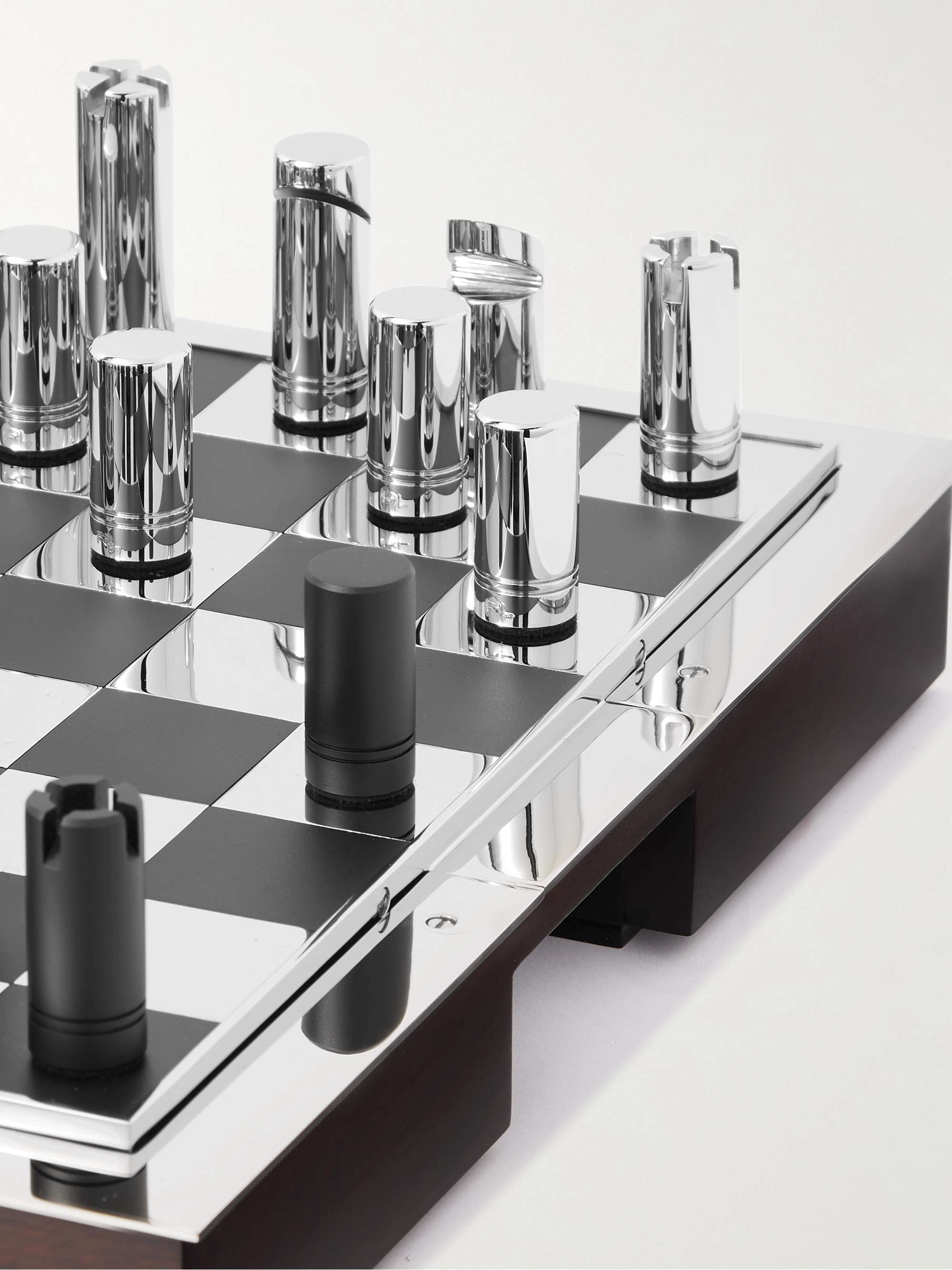 RALPH LAUREN HOME Sutton Walnut, Carbon Fibre and Nickel Chess Set