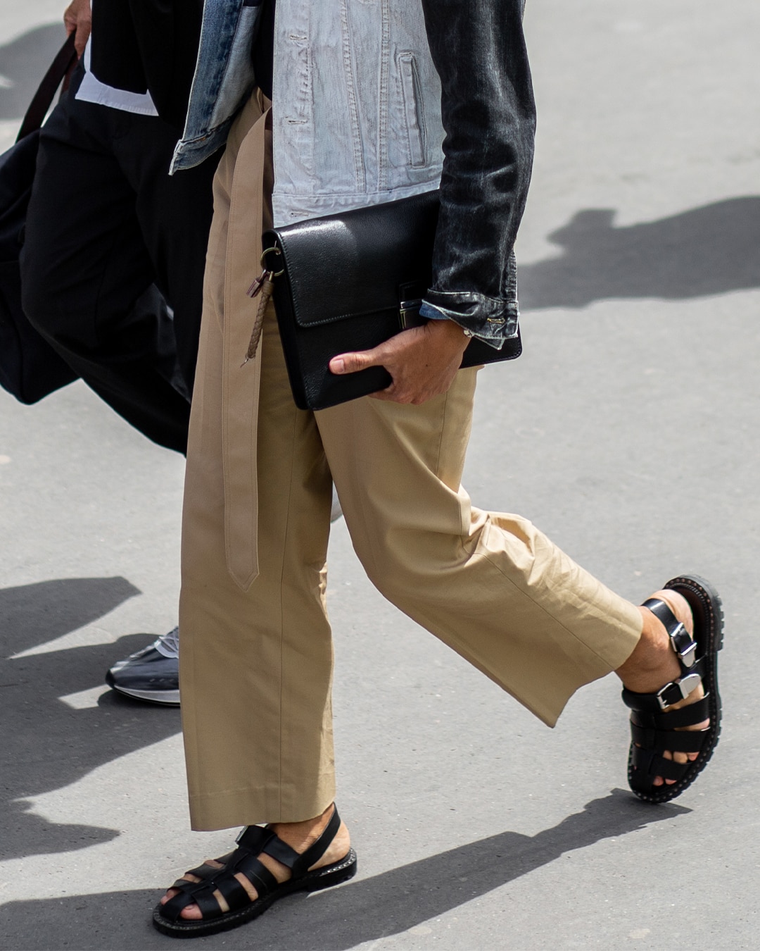 The 90's Are Calling How To Wear Platform Flip Flop Sandals | atelier ...