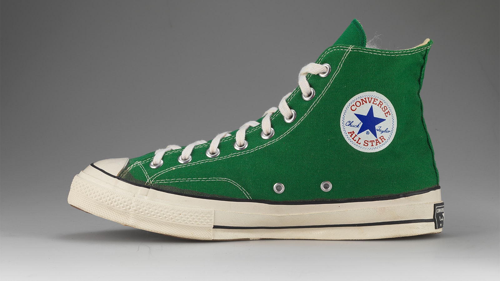 no se dio cuenta Cálculo Escribir A Brief History Of The Converse Chuck Taylor All Star Sneaker | The Journal  | MR PORTER