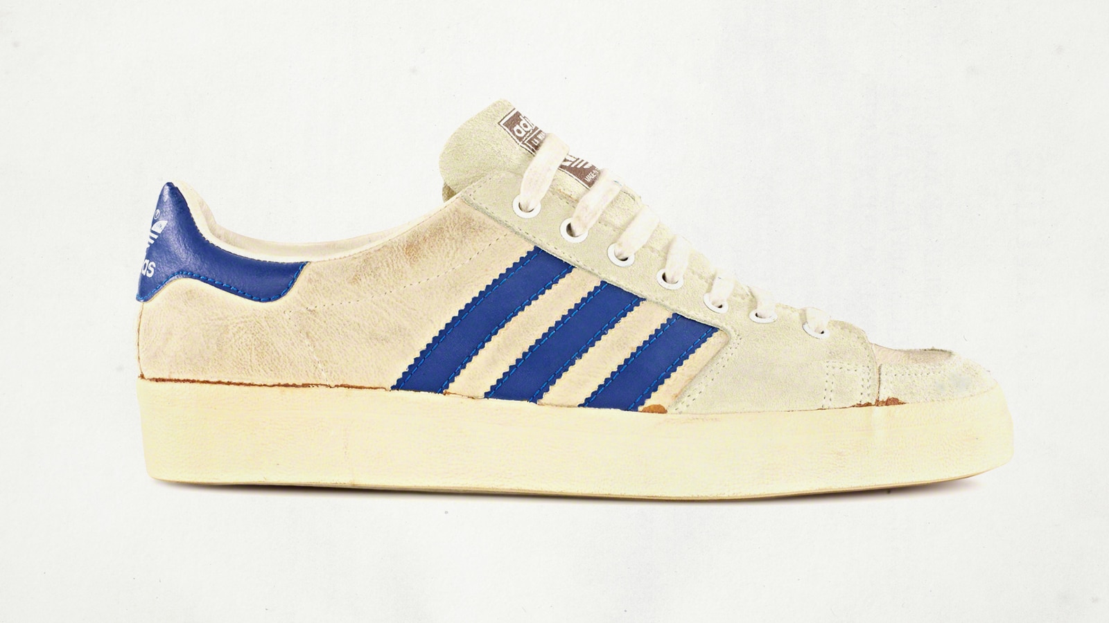 How The Adidas Superstar Turned Basketball (And Hip-Hop) On Its ... صور الساعة