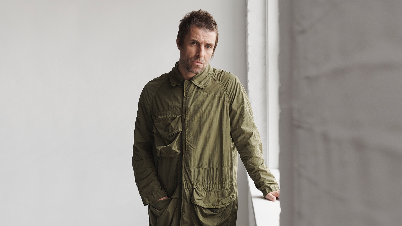 dress like liam gallagher