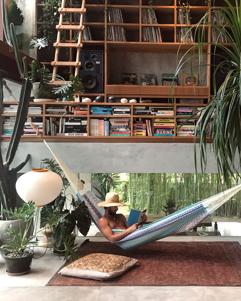 MOBILE (1)
