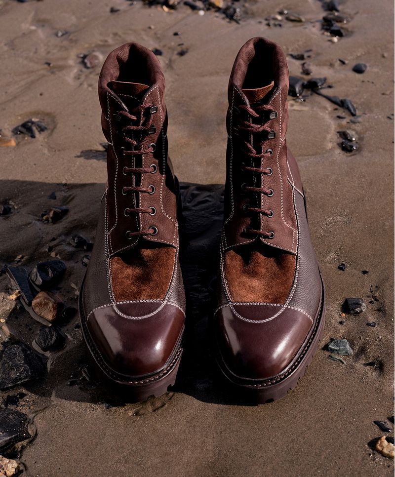 TRIO_BOOTS