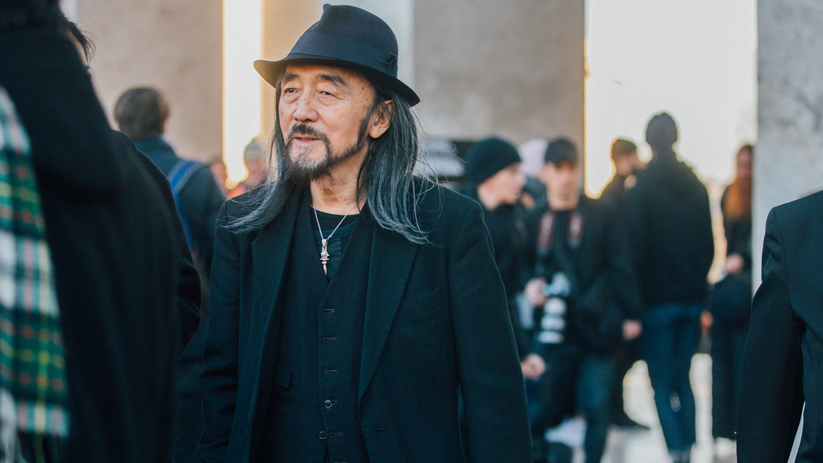 NOT IN FASHIONヨウジヤマモト ヴォルフガングティルマンス　ビョーク Six Men Who Defined Japanese Style | The Journal | MR PORTER