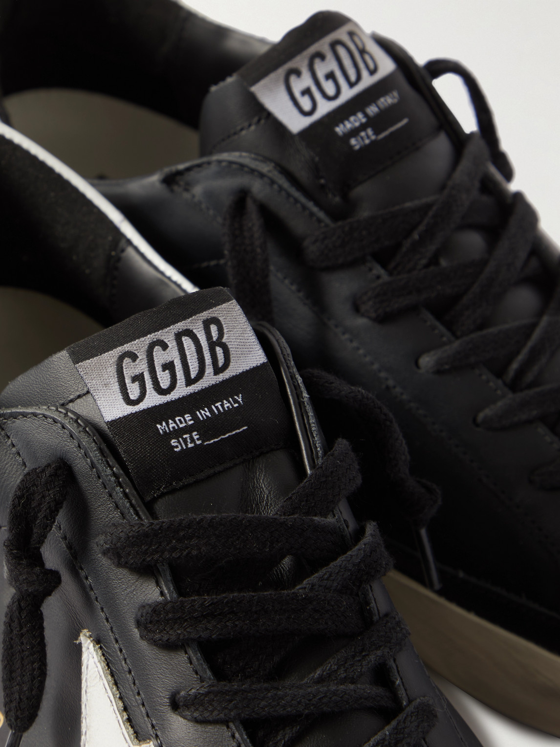 Golden Goose 'super-star' Black Low Top Sneakers With Logo Patch And Suede Details In Leather Man In Black