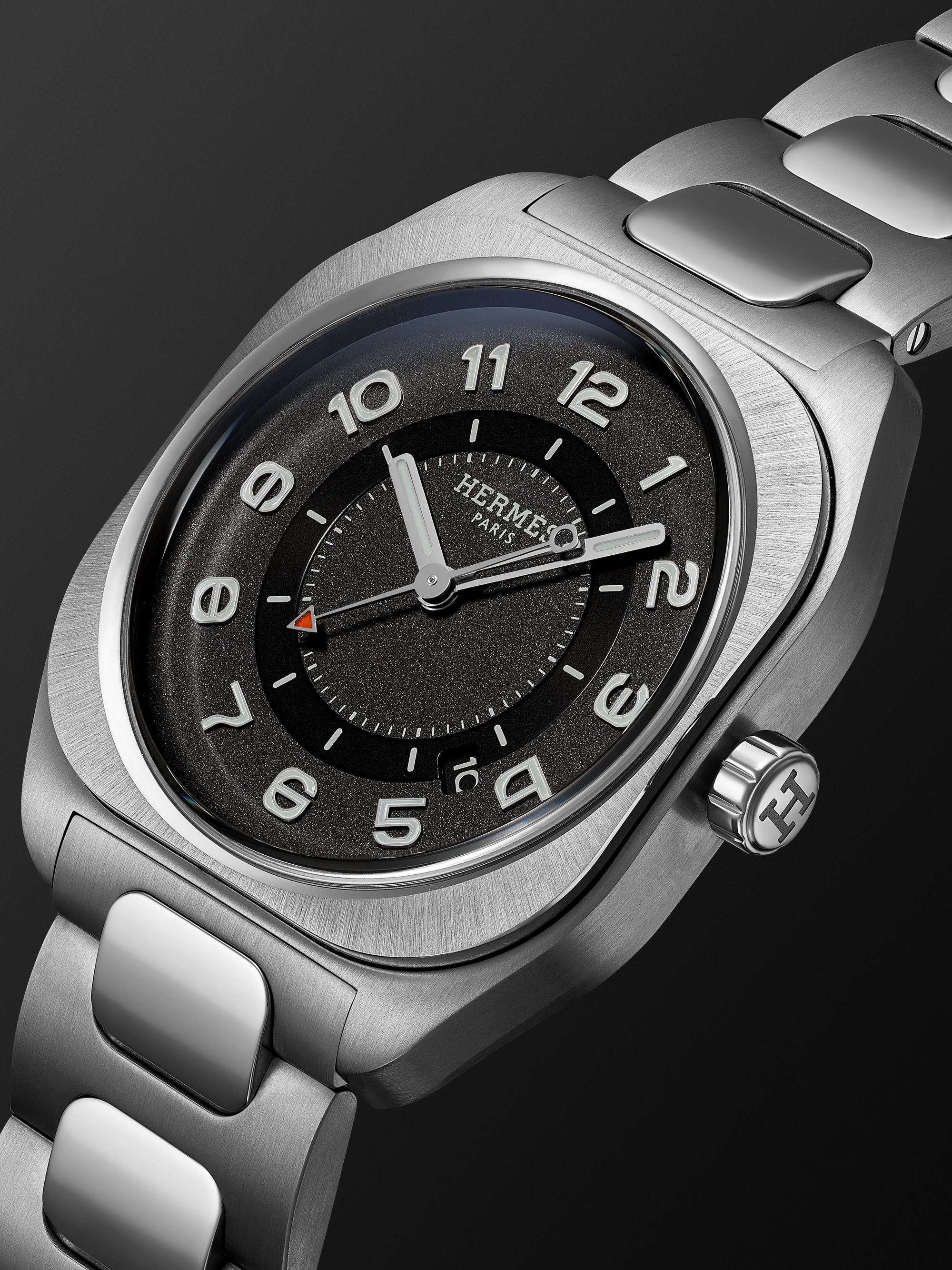HERMÈS TIMEPIECES H08 Automatic 39mm Titanium Watch, Ref. No. 049427WW00