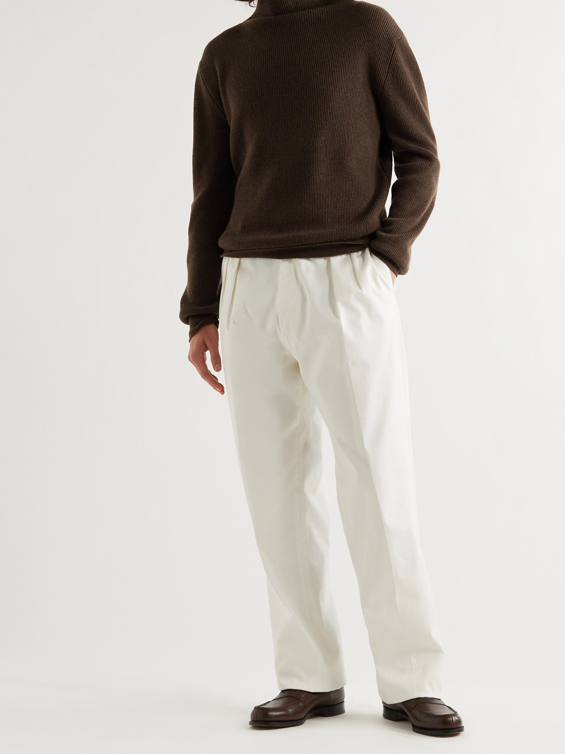 Shop The Row Daniel Ribbed Cashmere Mock-neck Sweater In Brown