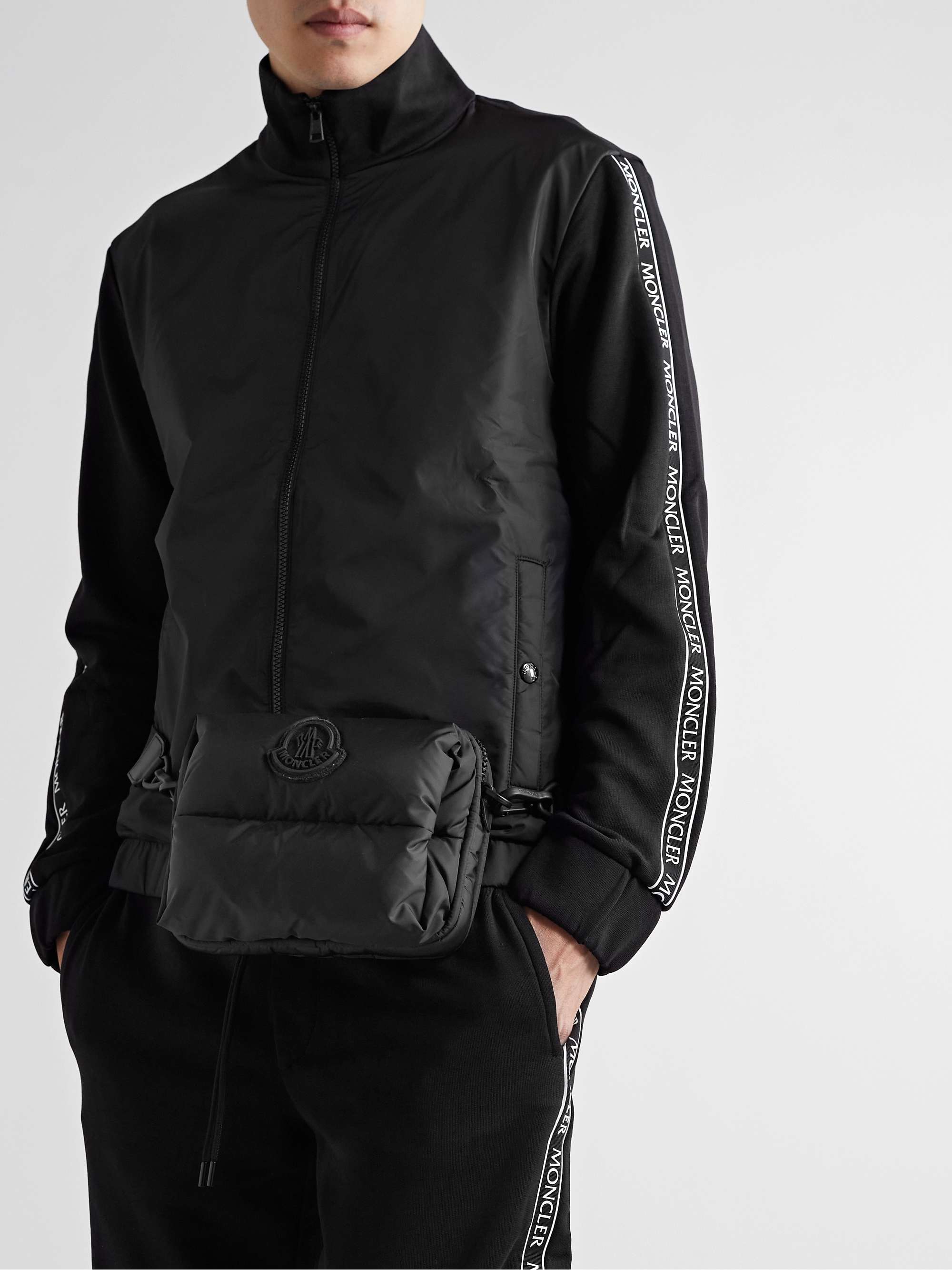 Legere Logo-Appliquéd Quilted Shell Messenger Bag von MONCLER für 