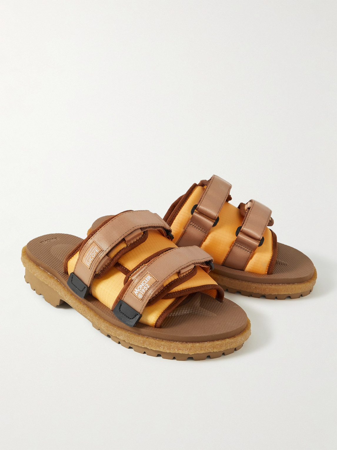 MONCLER GENIUS SUICOKE 2 MONCLER 1952 MOTO MOUNTAIN RIPSTOP AND RUBBER SLIDES