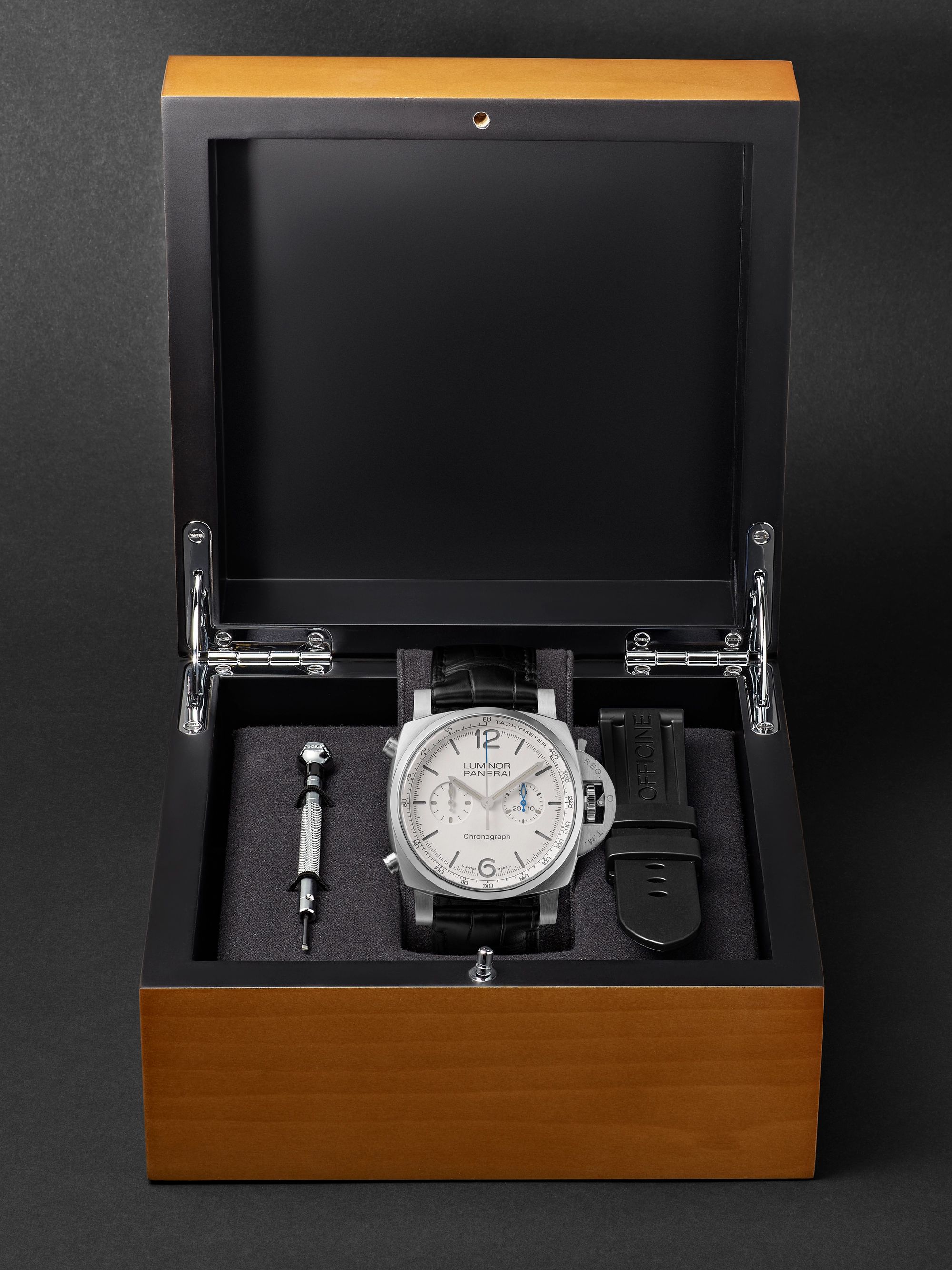 PANERAI Luminor Chrono Automatic Flyback Chronograph 44mm Stainless Steel and Alligator Watch, Ref. No. PAM1218