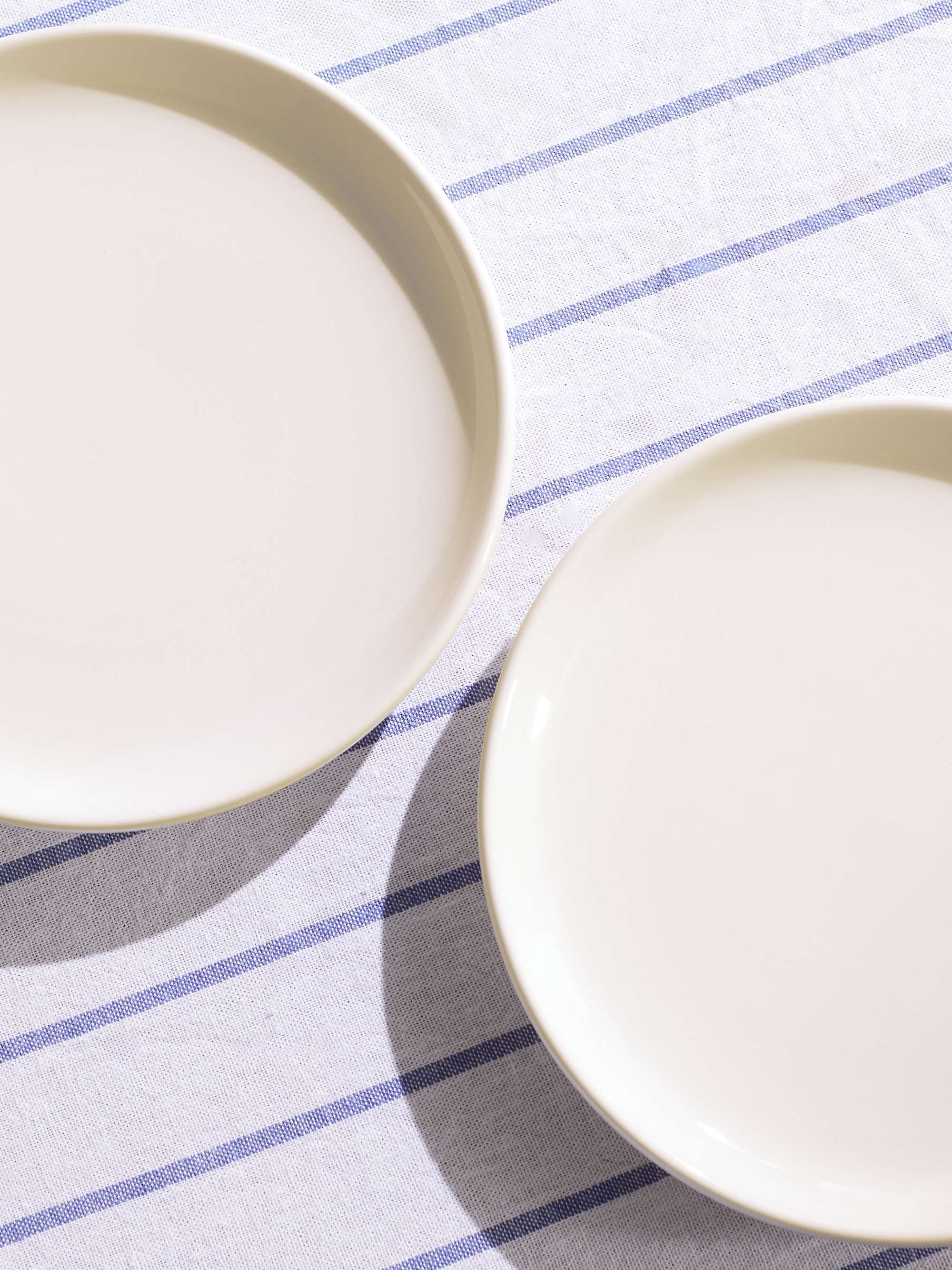 R+D.LAB Set of Two Small Bilancia Glazed Ceramic Plates