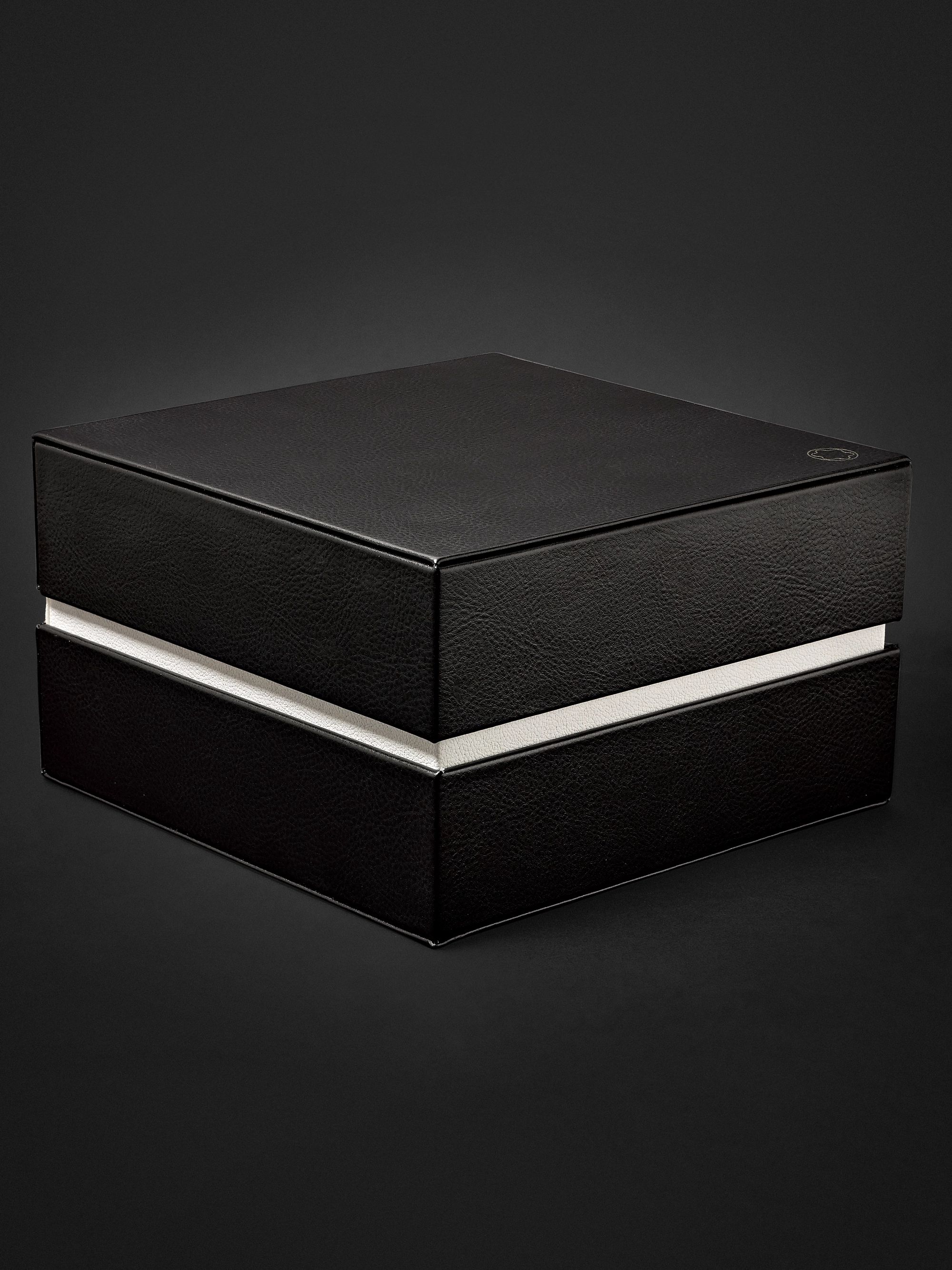 MONTBLANC Heritage Automatic Day-Date 39mm Stainless Steel and Alligator Watch, Ref. No. 119947