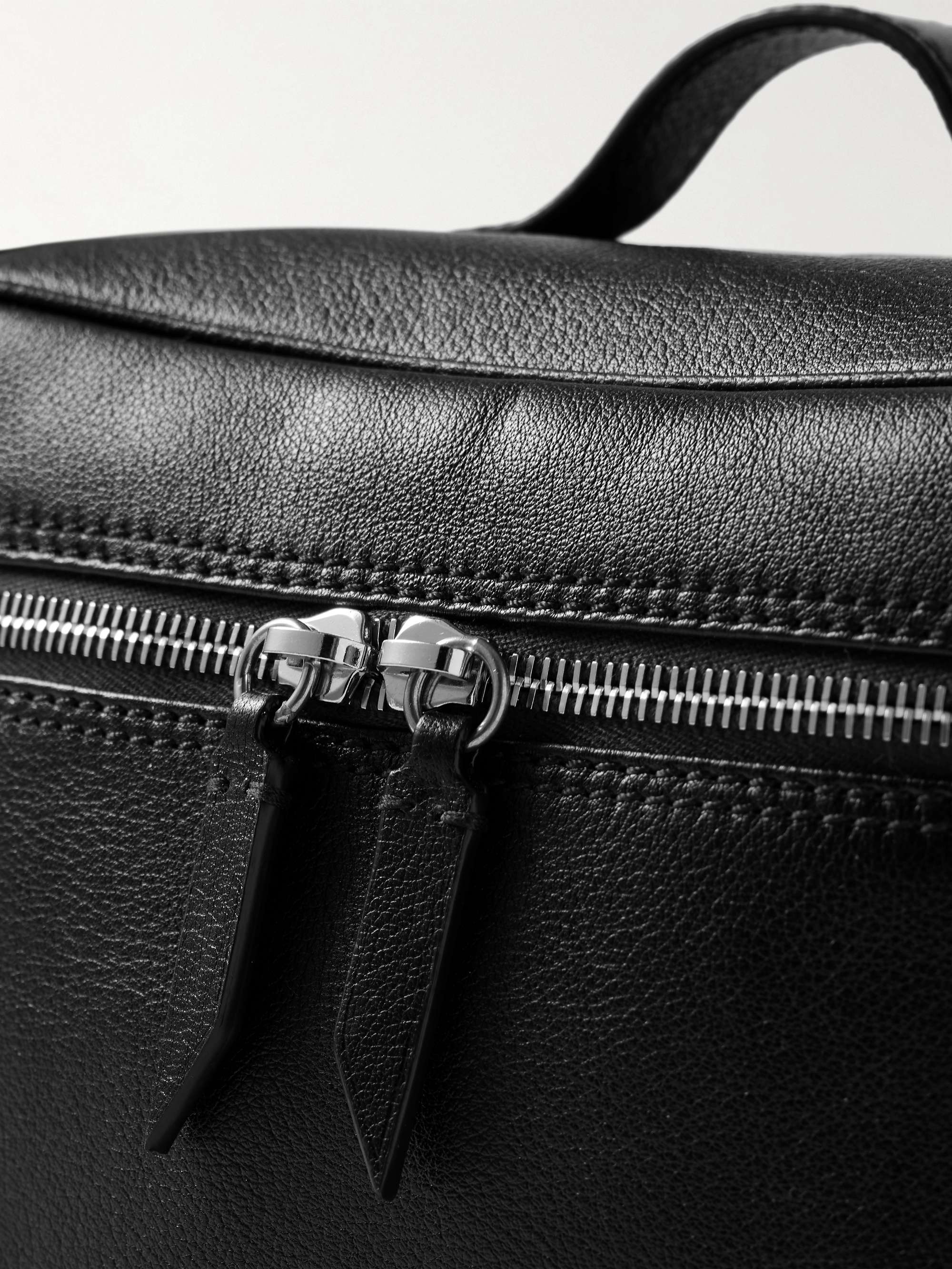 MÉTIER The Global Traveller Set of Three Full-Grain Leather Clothing Pouches
