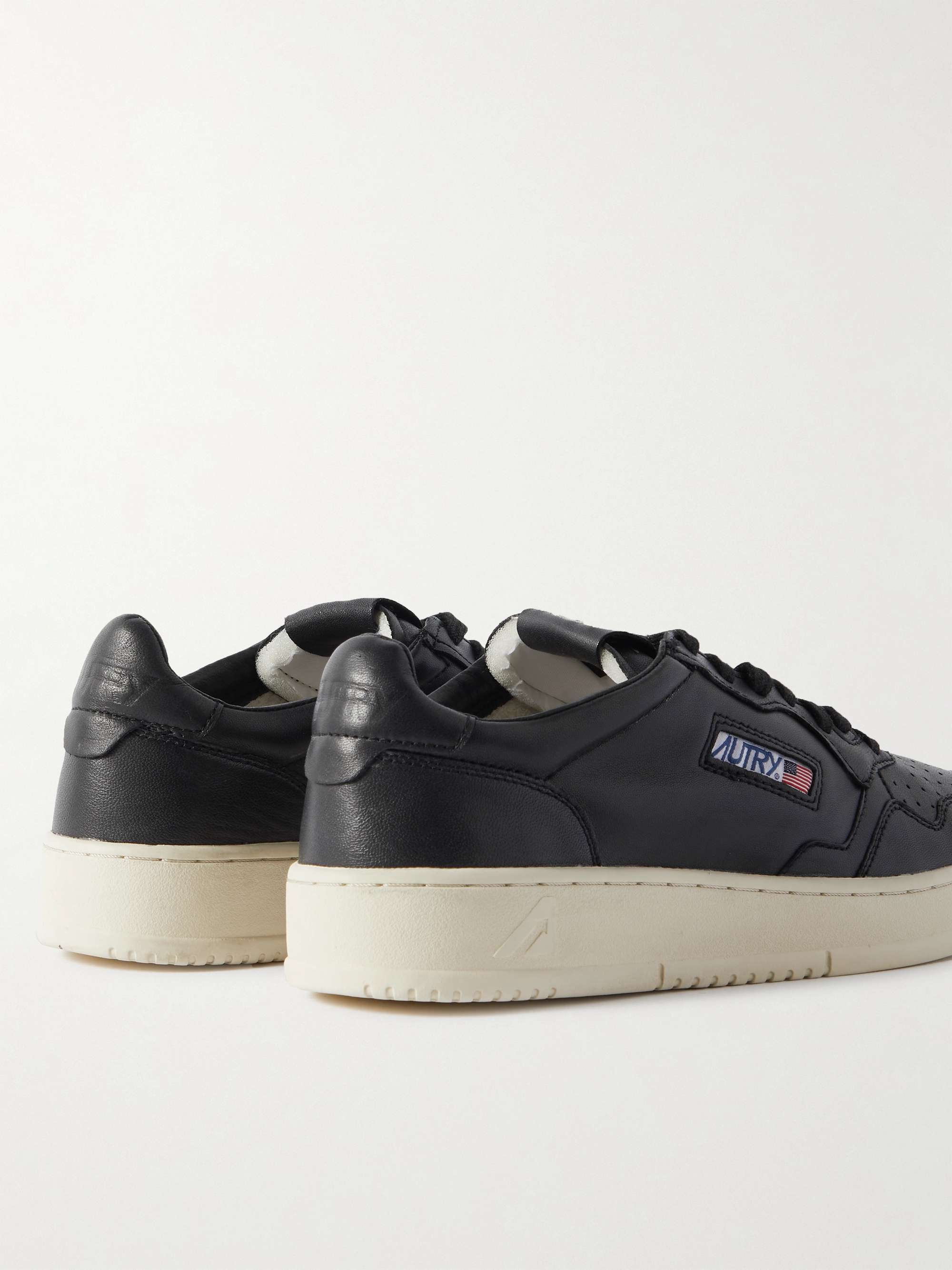 AUTRY Medalist Leather Sneakers