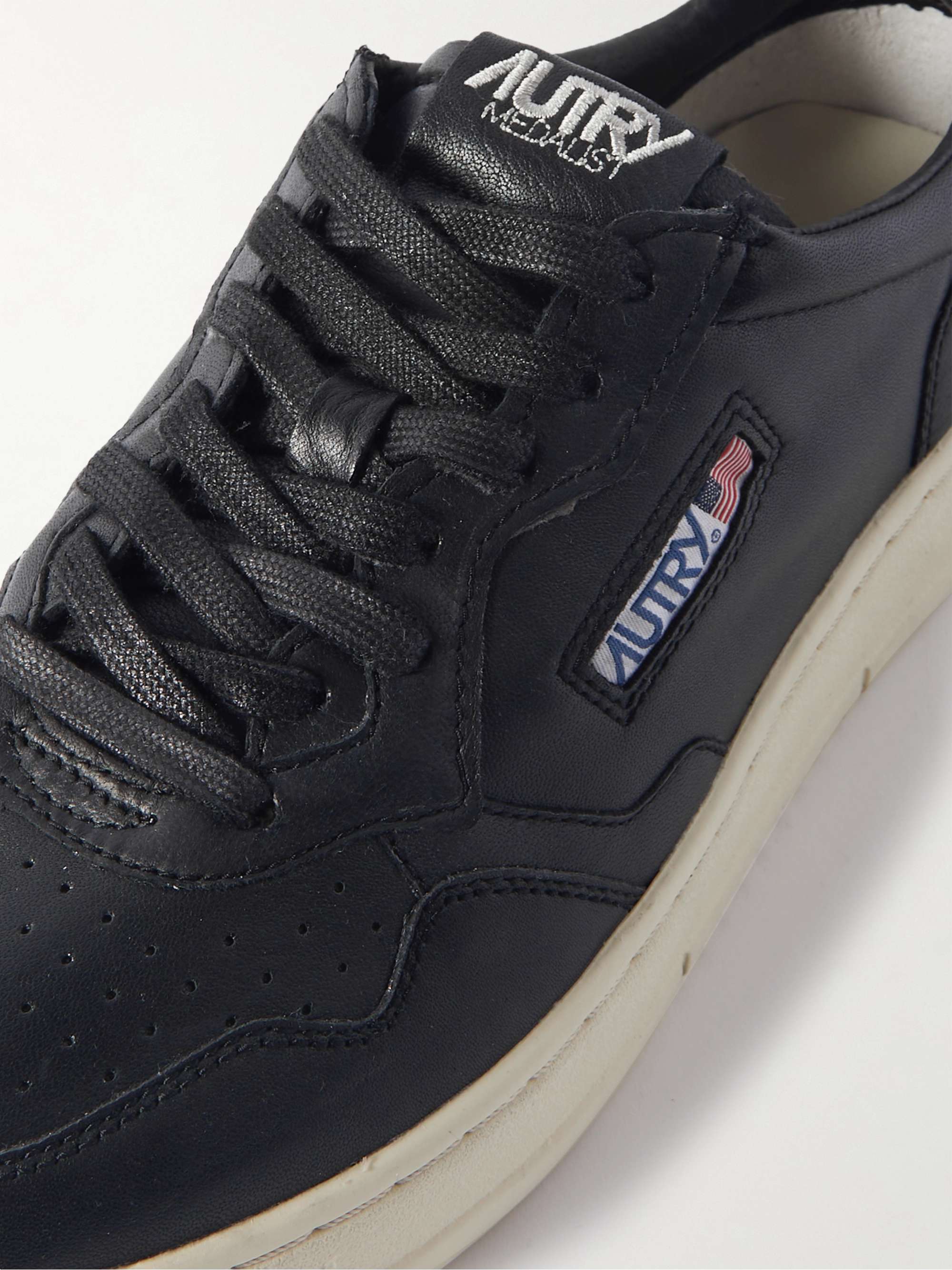 AUTRY Medalist Leather Sneakers