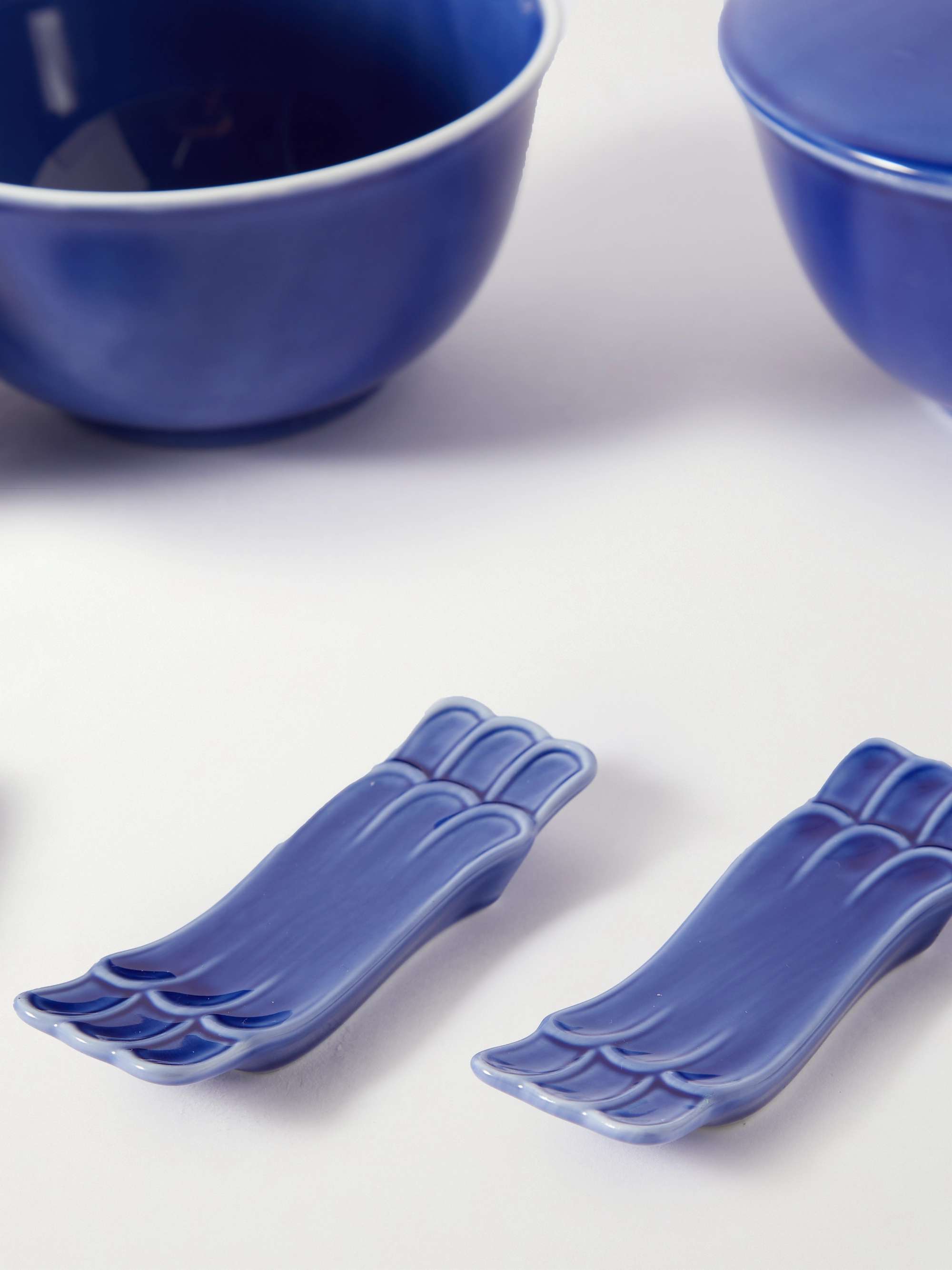 BUCCELLATI + Ginori Asia Set of Two Porcelain Bowls and Chopstick Holders