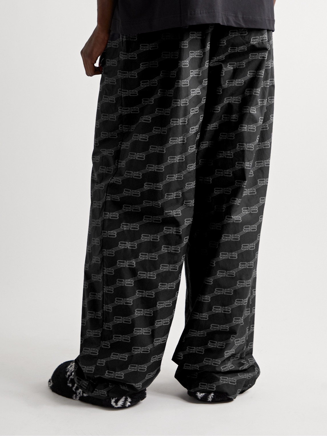 Shop Balenciaga Wide-leg Logo-print Cotton-poplin Pyjama Trousers In Black