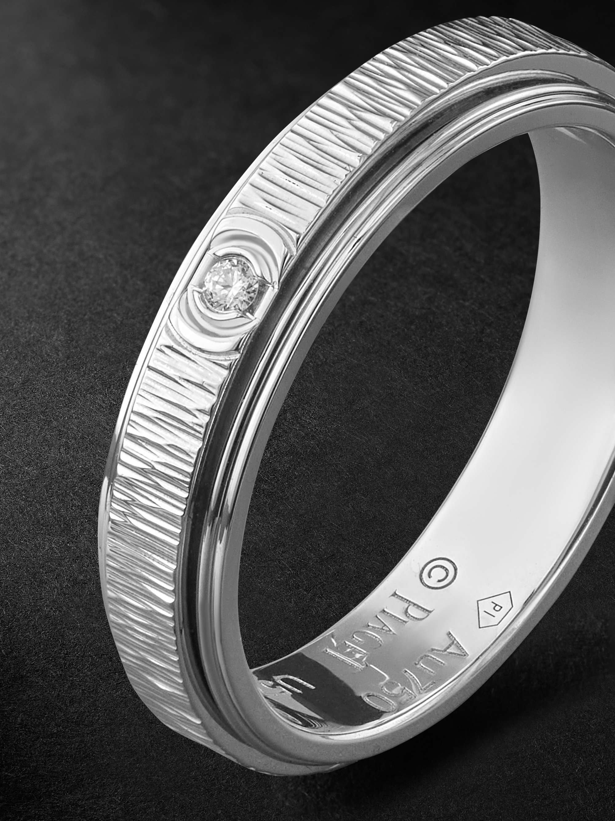 PIAGET Possession Engraved 18-Karat White Gold Diamond Ring