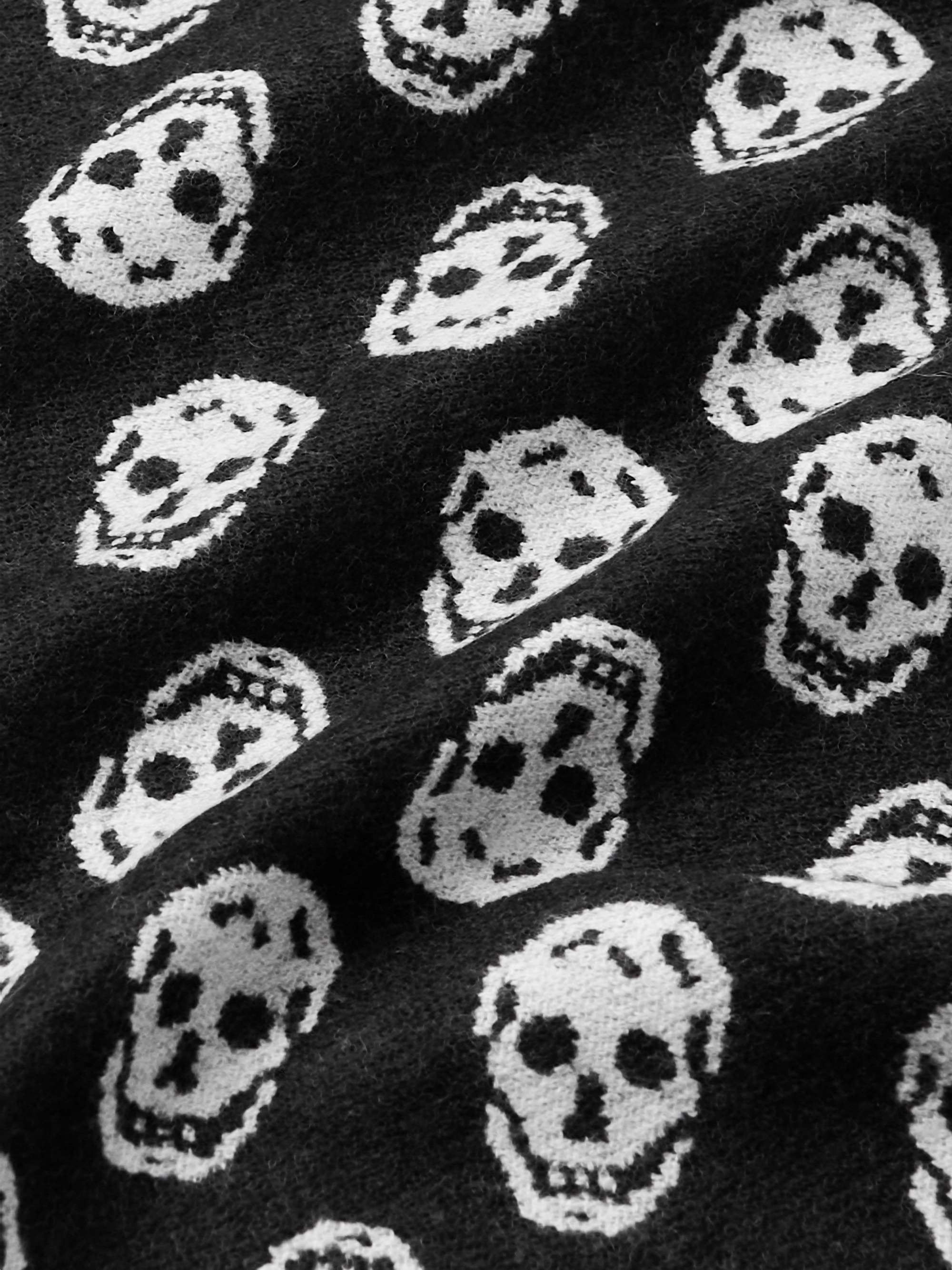 Shop alexander mcqueen Skull Unisex Wool Street Style Logo Scarves