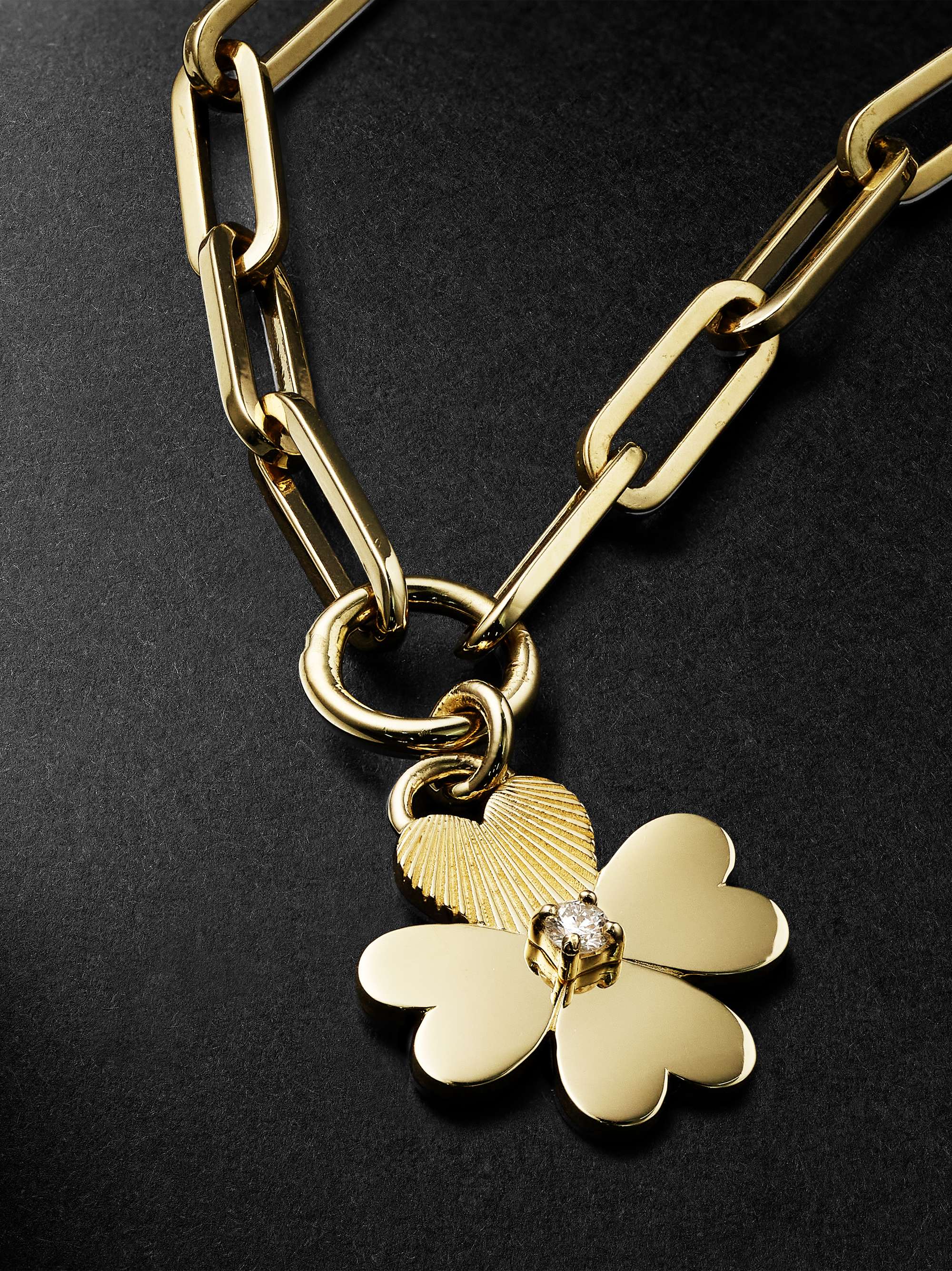 FOUNDRAE Classic Fob Clip Chain and Four Heart Clover Gold Diamond Bracelet