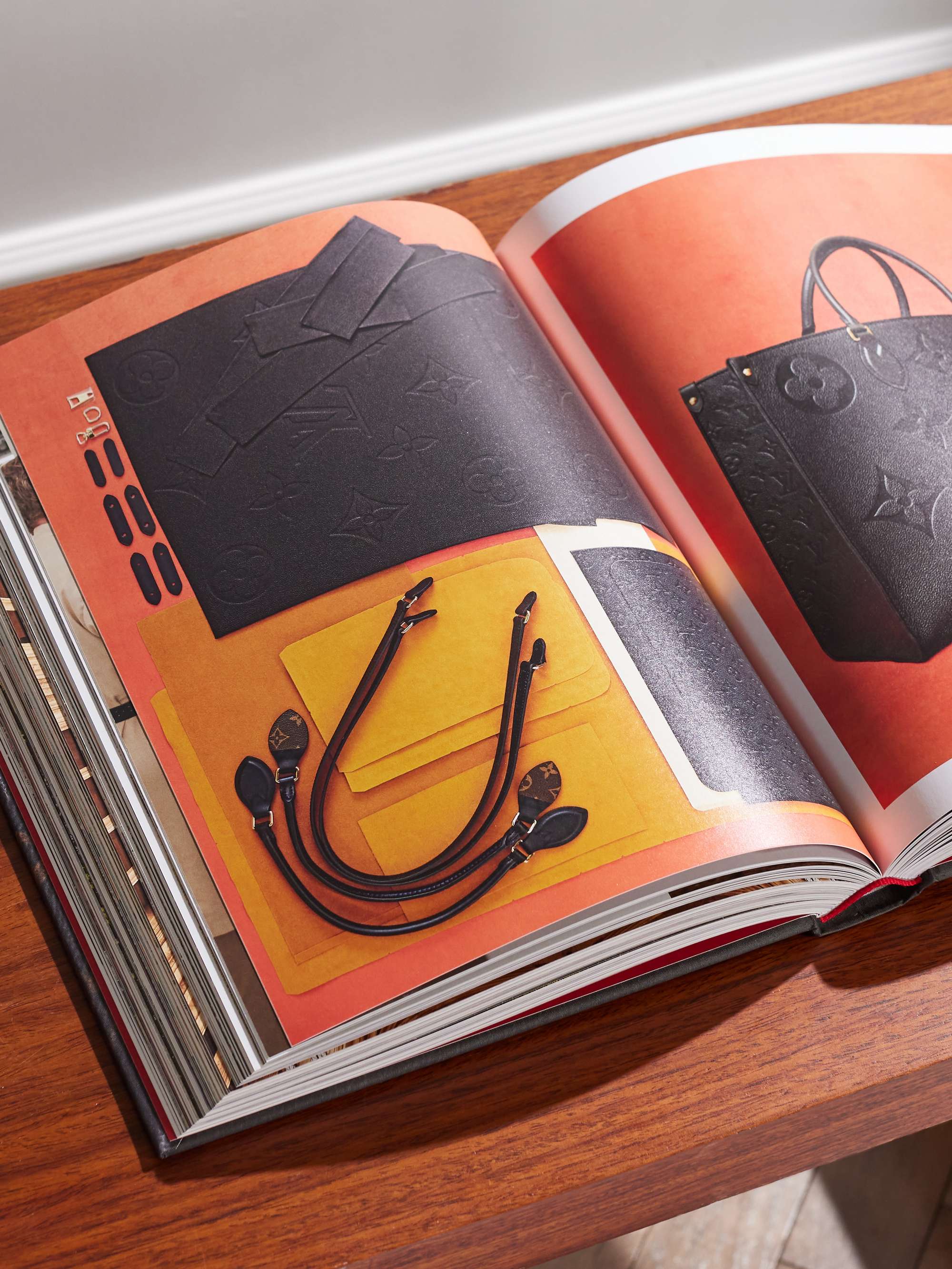 ASSOULINE Louis Vuitton Manufactures Hardcover Book