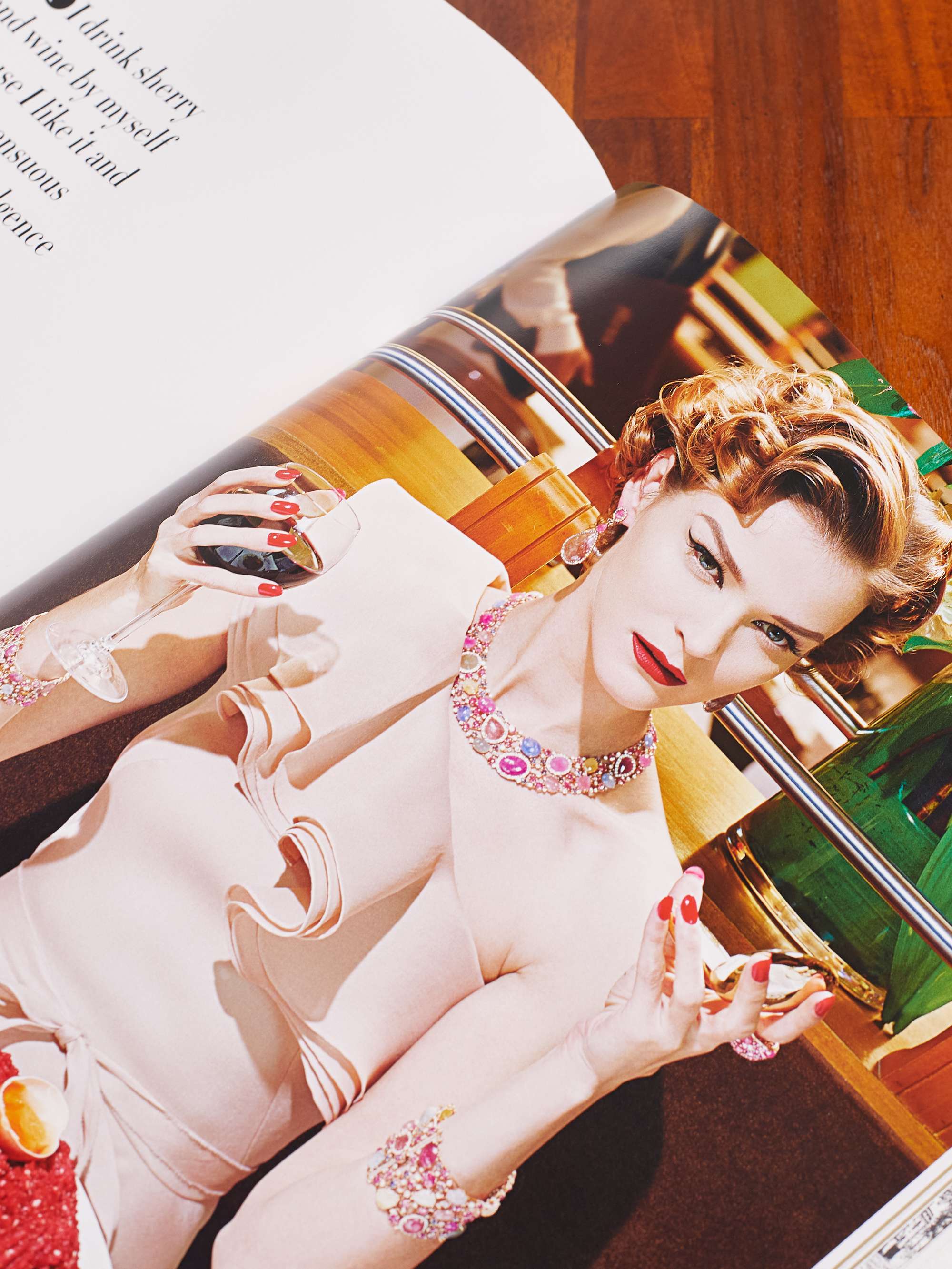 ASSOULINE The Impossible Collection of Wine Cloth-Bound Book
