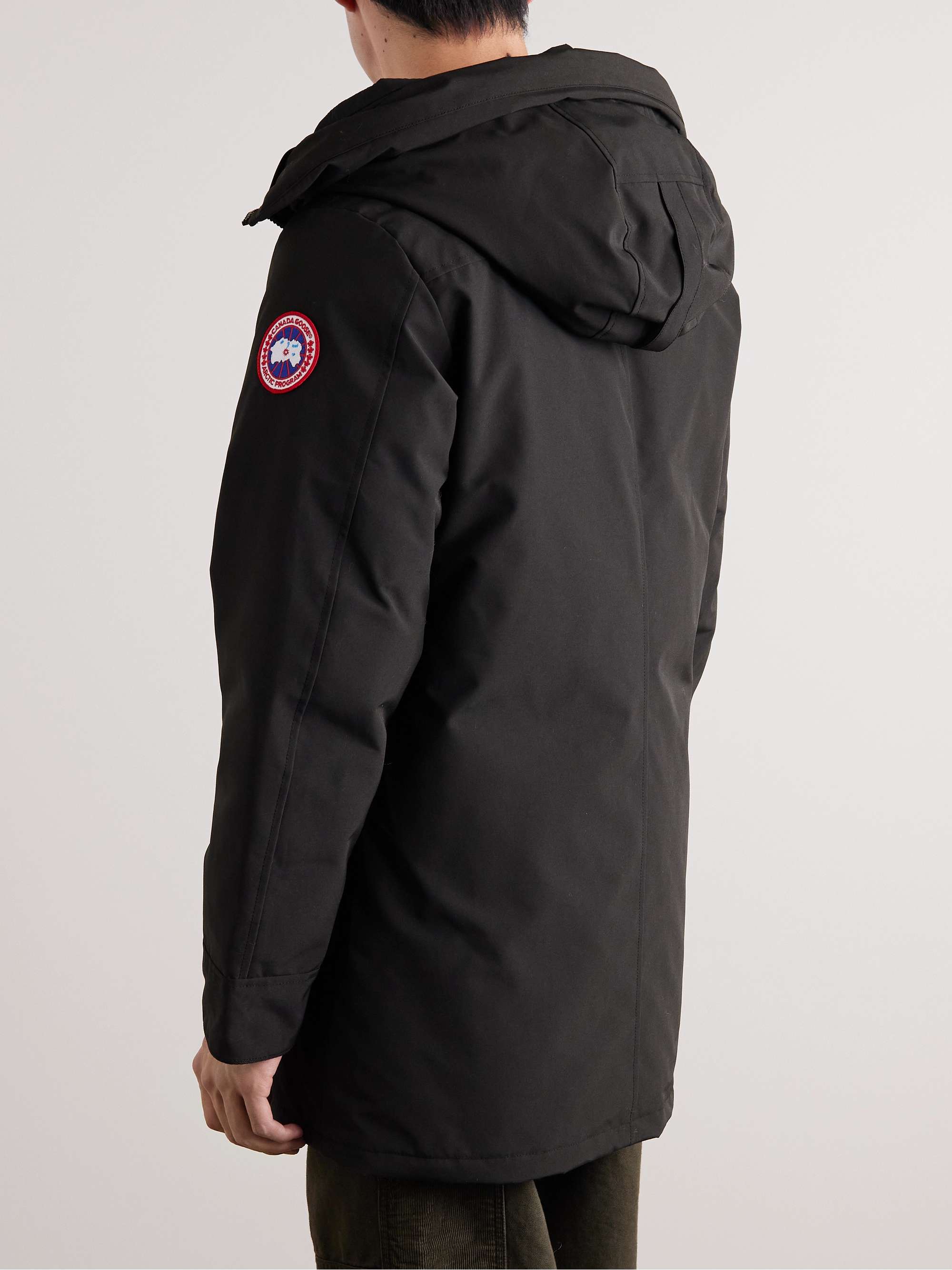 CANADA GOOSE معطف باركا Chateau بقبعة من قماش ®ARCTIC TECH العازل ومحشو بالزغب ومزين برقعة شعار العلامة