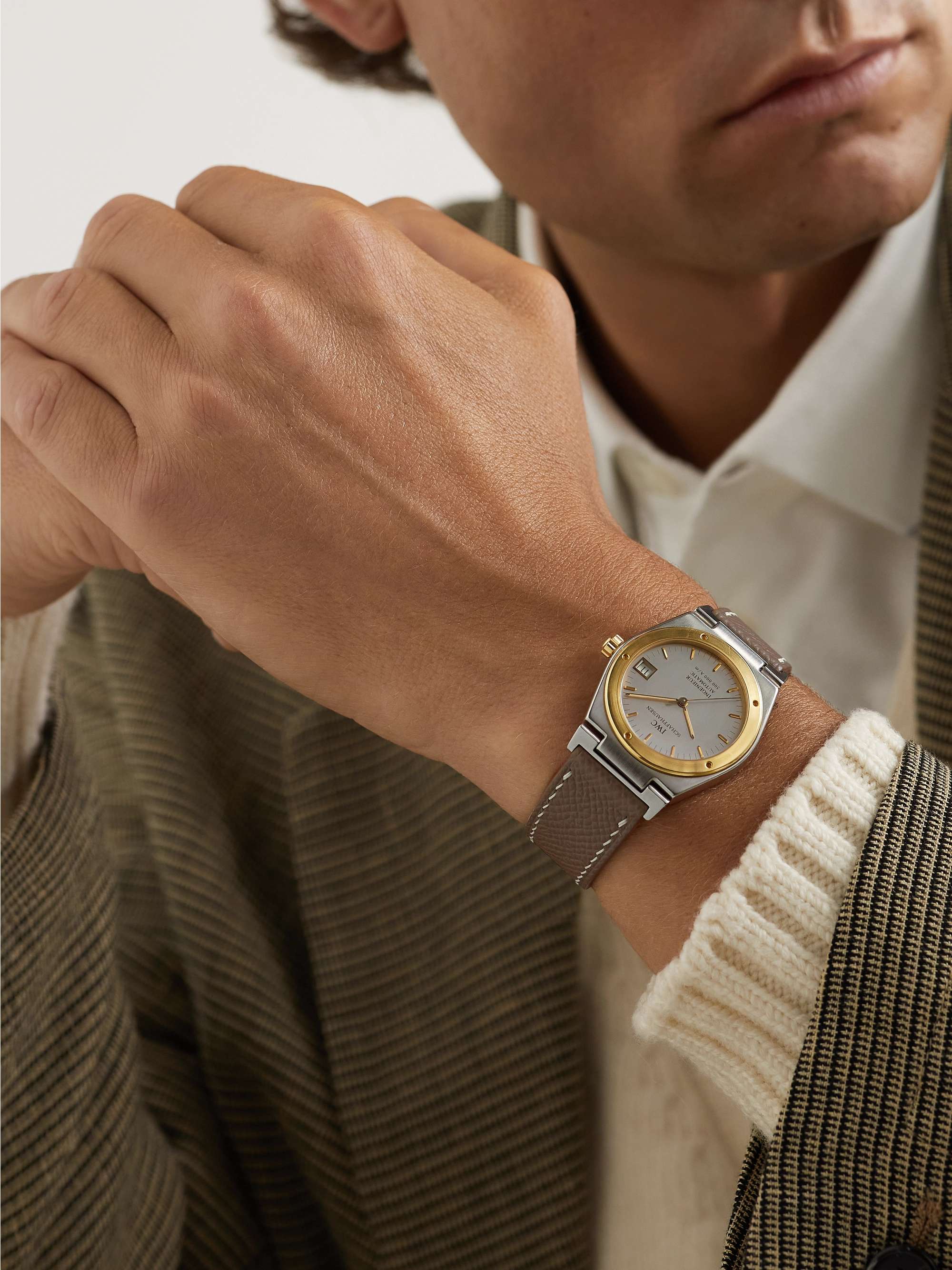 WATCH BROTHERS LONDON ساعة IWC Ingenieur المملوكة مسبقاً من التسعينات أوتوماتيكية من الذهب عيار 18 قيراط والفولاذ والجلد المحبب بالكامل بقطر 34 مم، الرقم المرجعي 3518