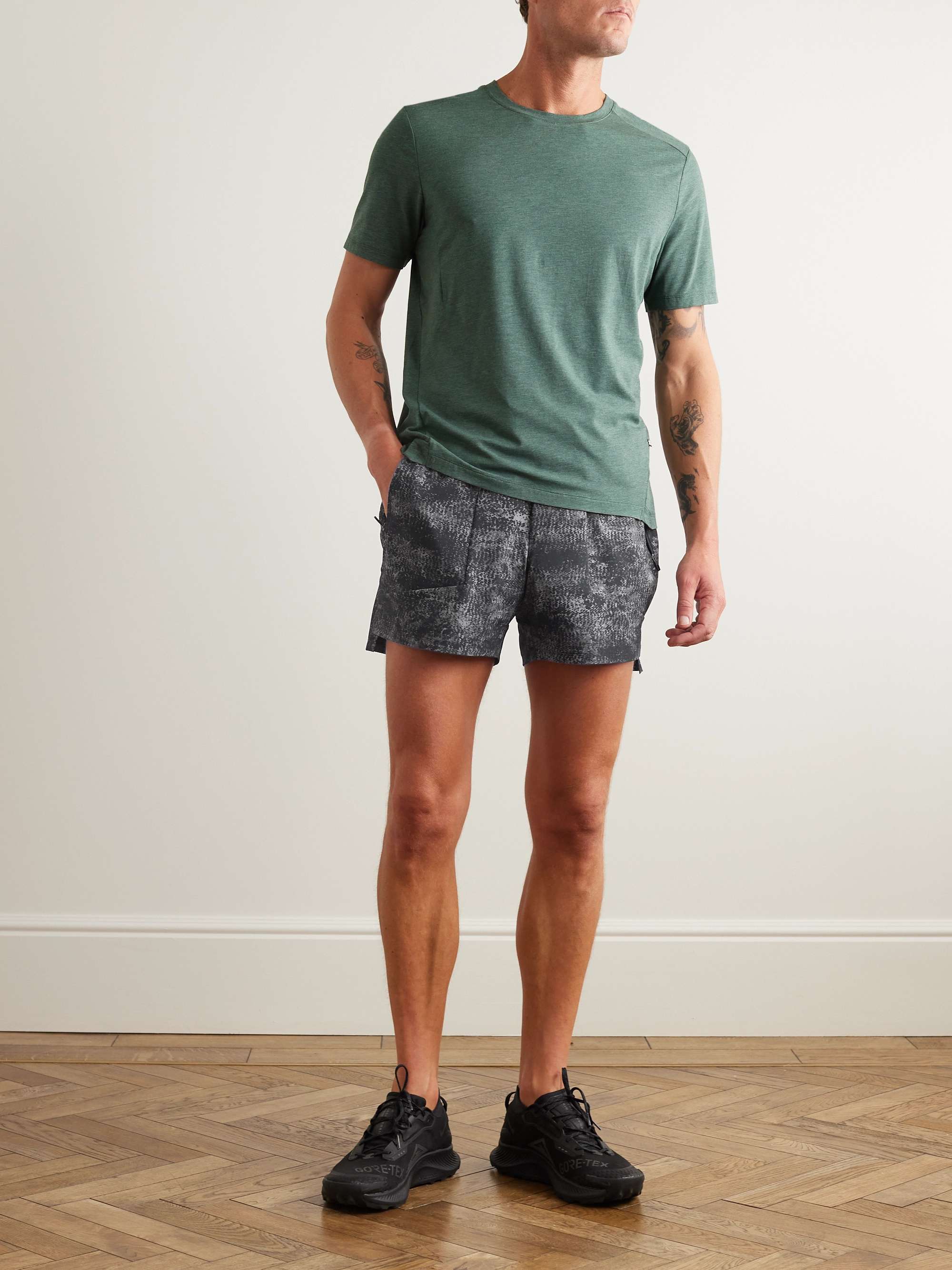 LULULEMON 
