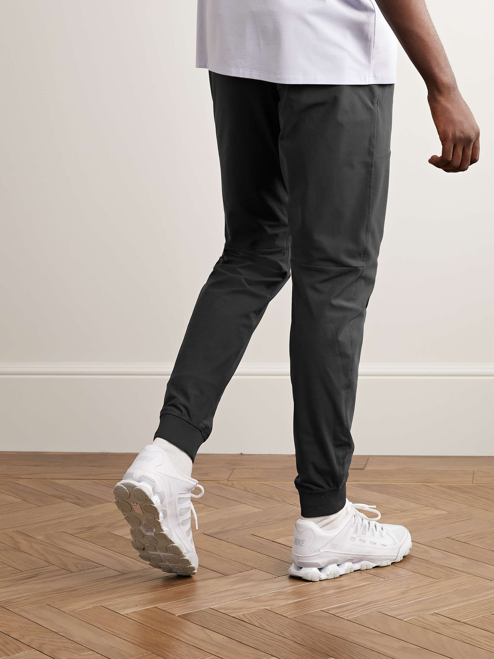 LULULEMON 
