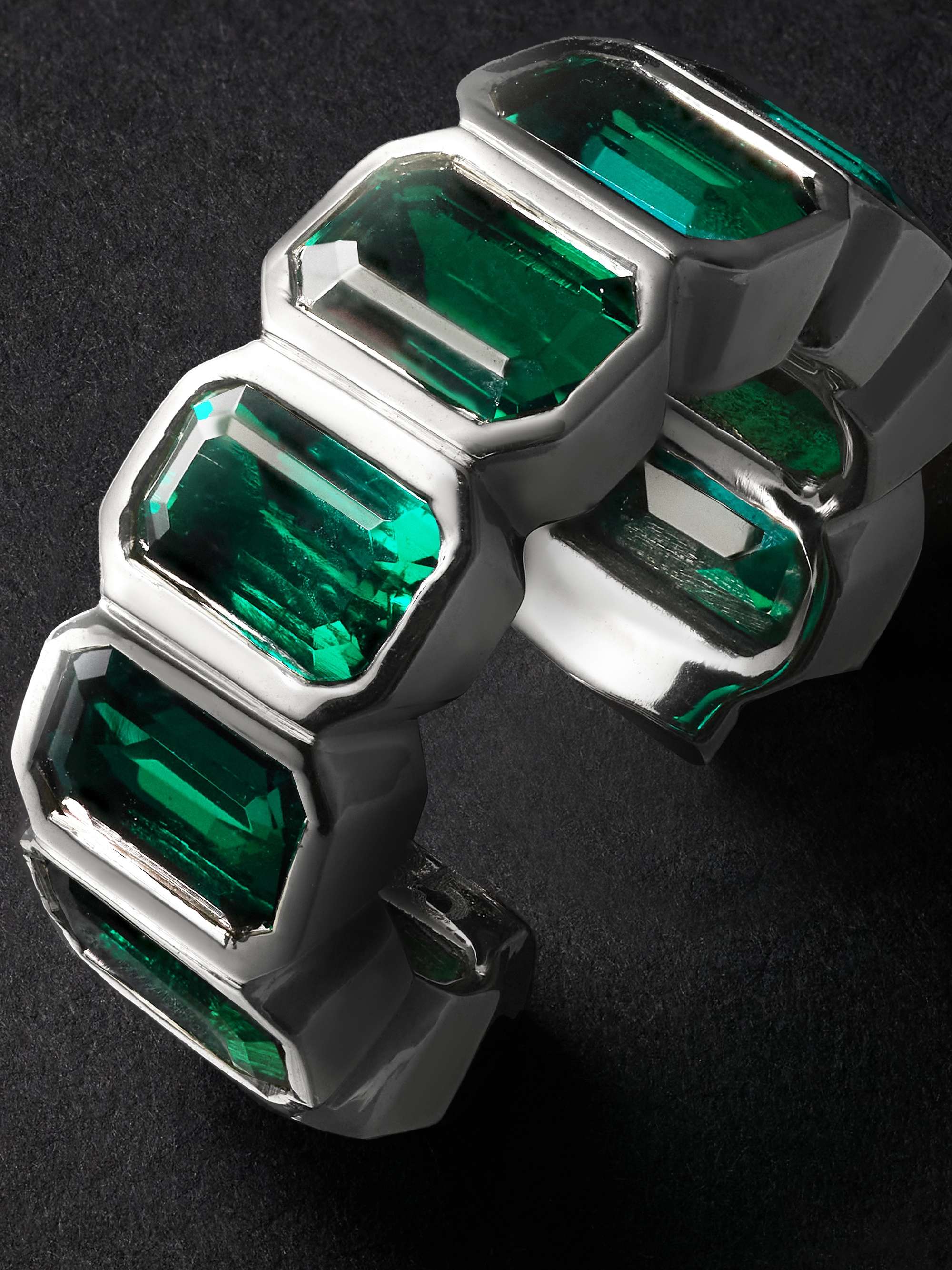 42 SUNS 14-Karat White Gold Emerald Ear Cuff