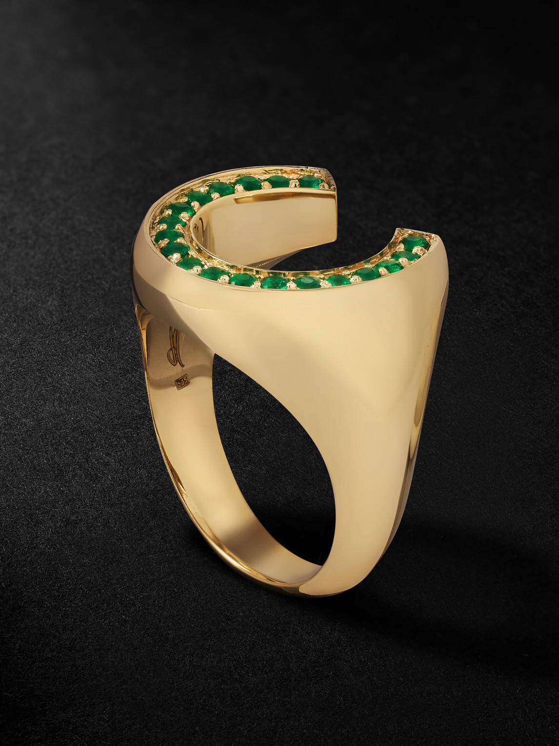 Jacquie Aiche Horseshoe Gold Emerald Ring In Green