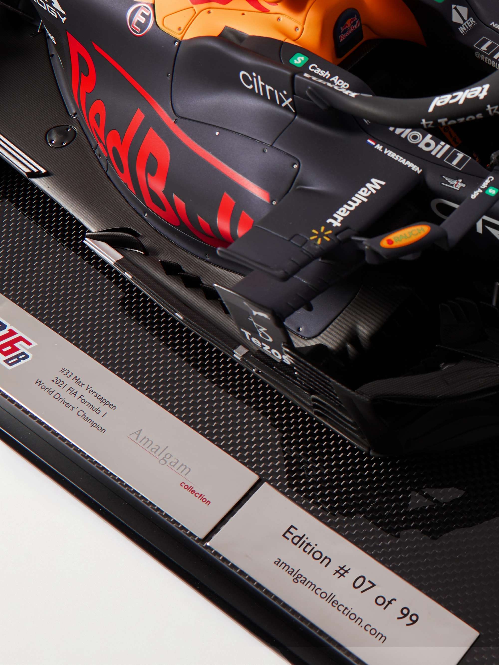 AMALGAM COLLECTION Red Bull Racing Honda RB16B Max Verstappen (2021) 1:18 Model Car