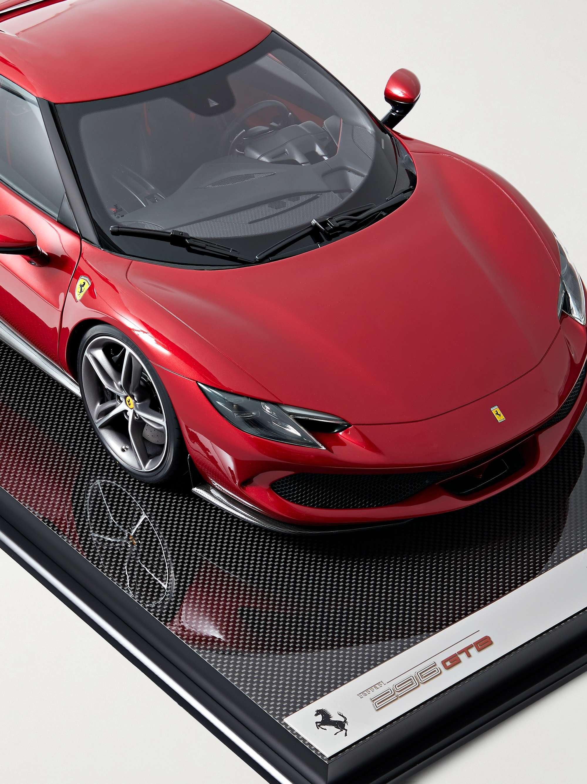 AMALGAM COLLECTION Ferrari 296 GTB 1:8 Model Car