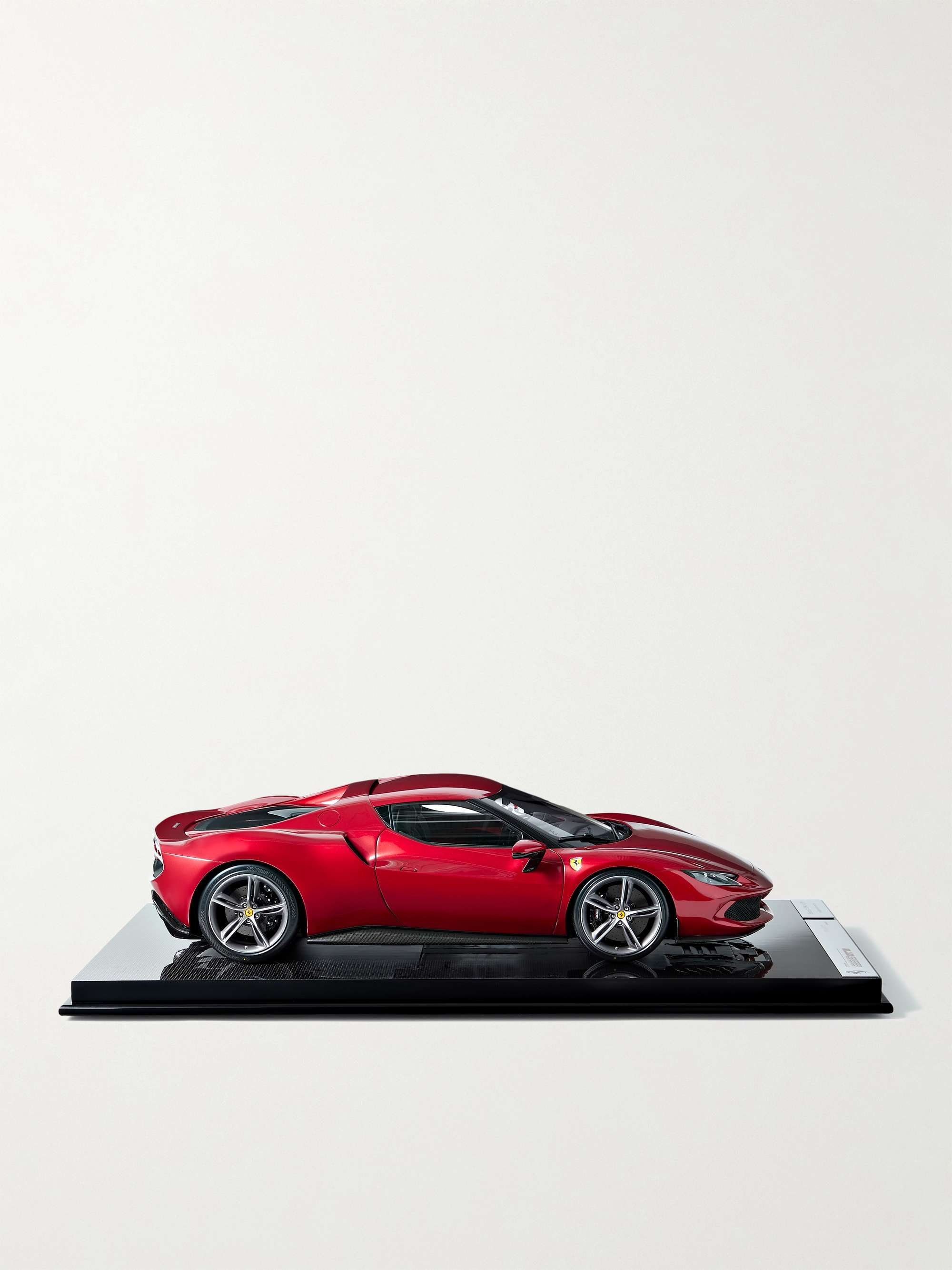 AMALGAM COLLECTION Ferrari 296 GTB 1:8 Model Car
